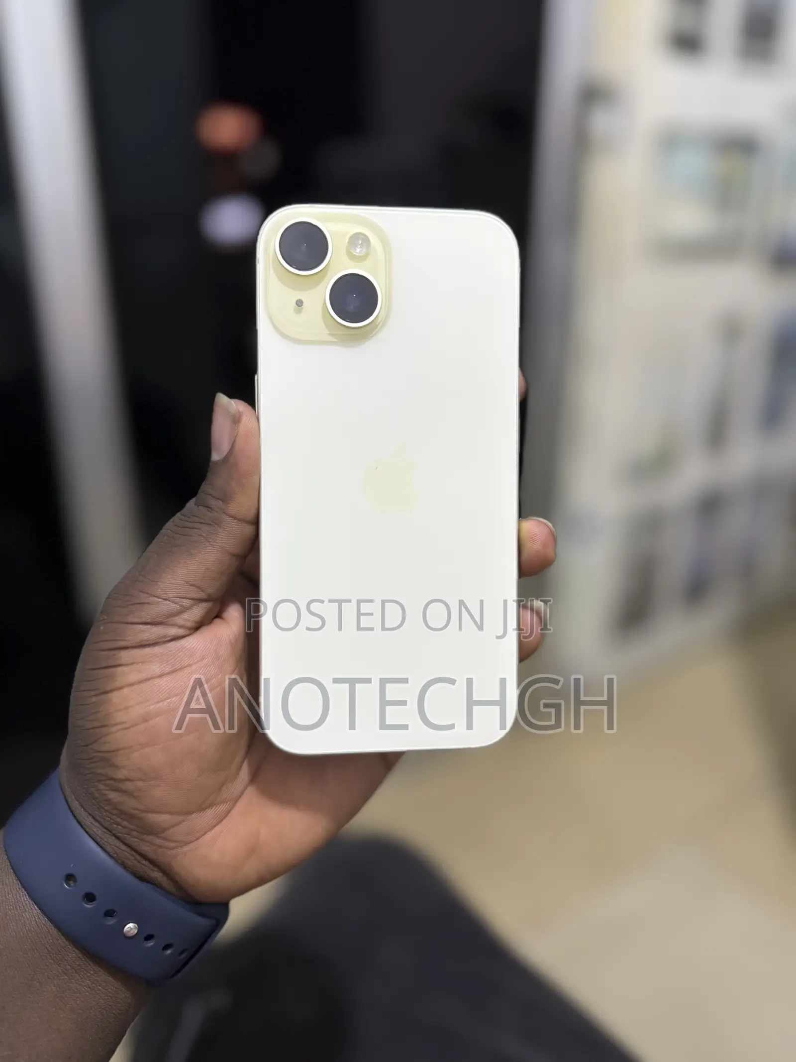 Apple iPhone 15 128 GB Yellow