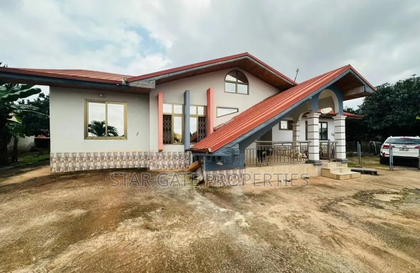 5bdrm House in Santasi Nkronsa, Kumasi Metropolitan for sale