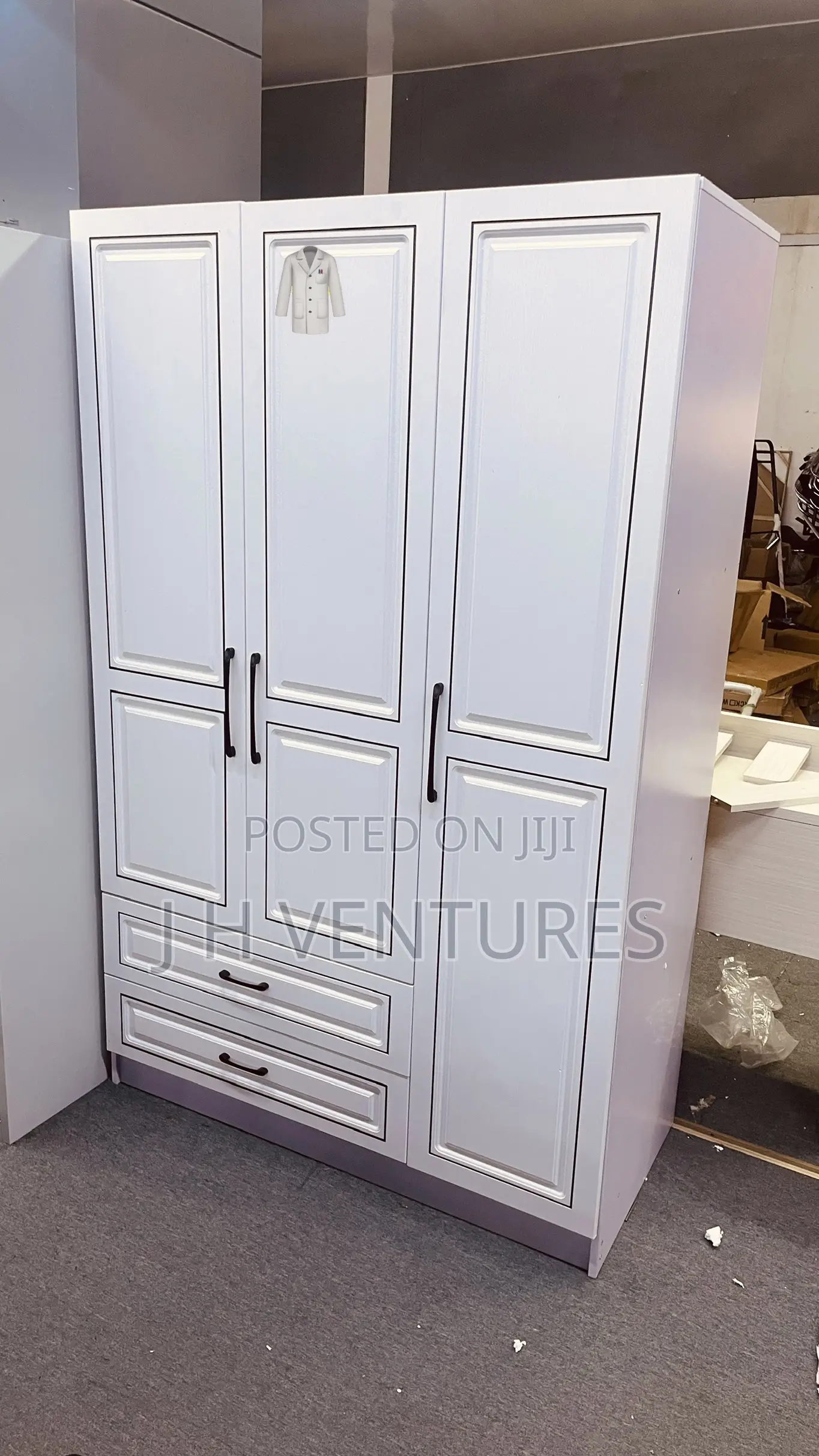 Foreign 3 Doors Wardrobe