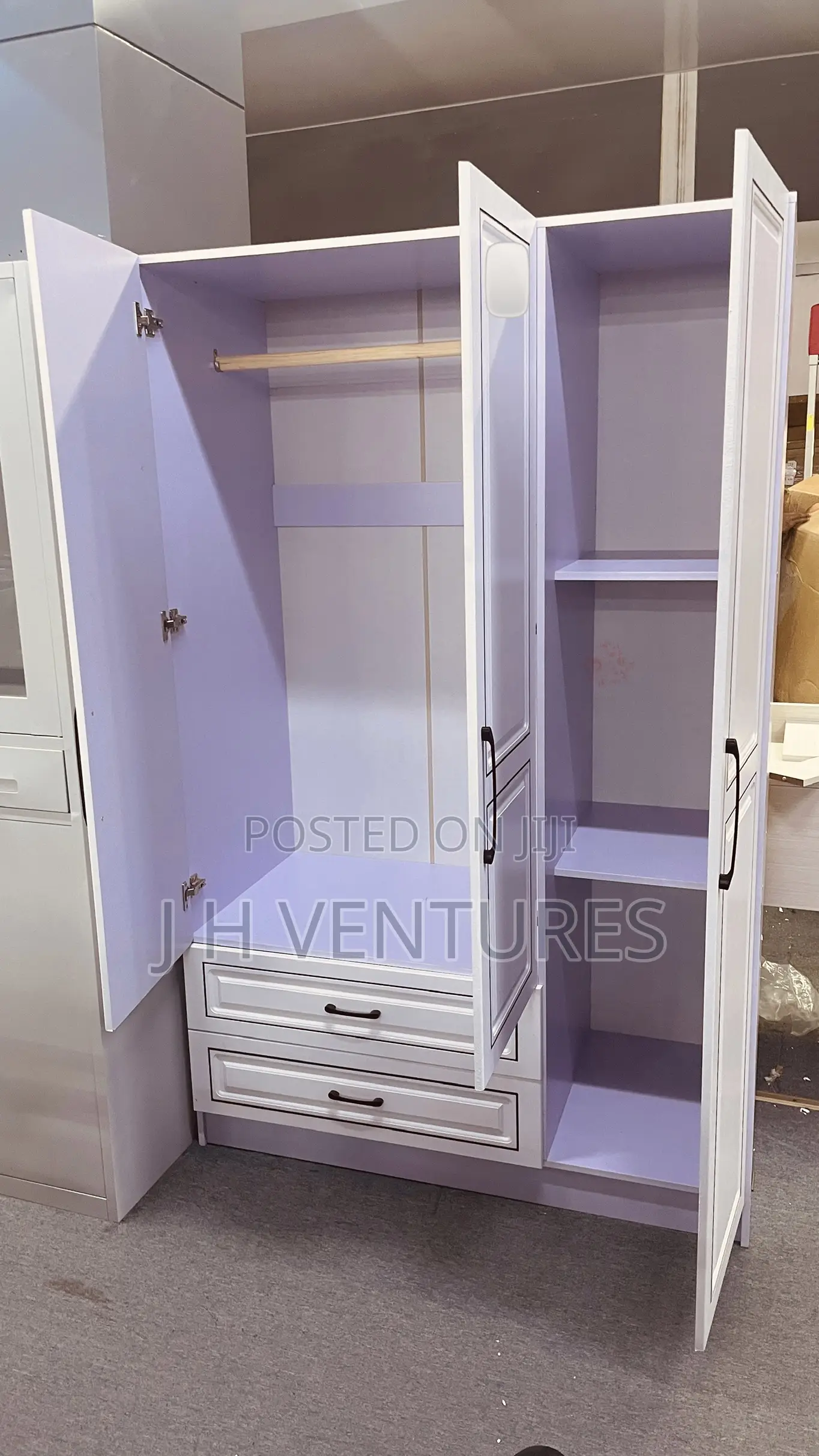 Foreign 3 Doors Wardrobe
