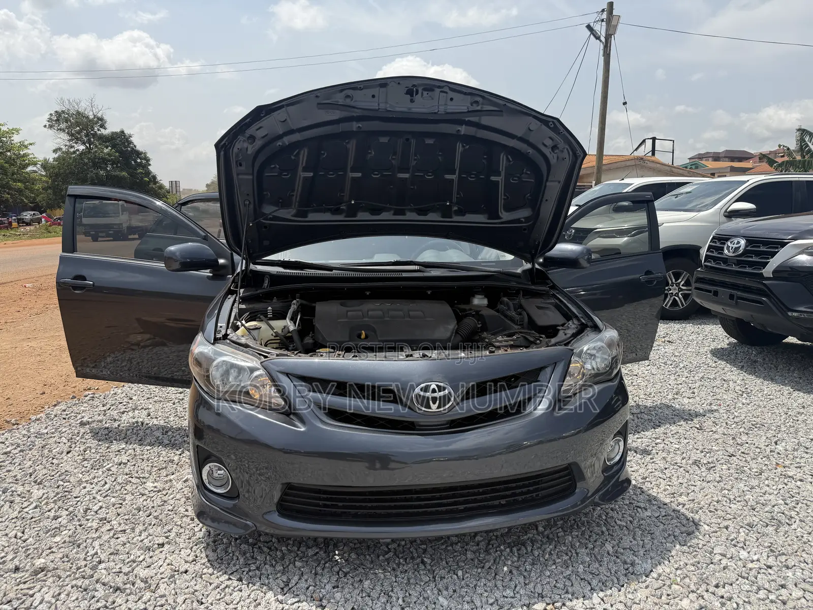 Toyota Corolla S 4dr Sedan (1.8L 4cyl 4A) 2013 Gray