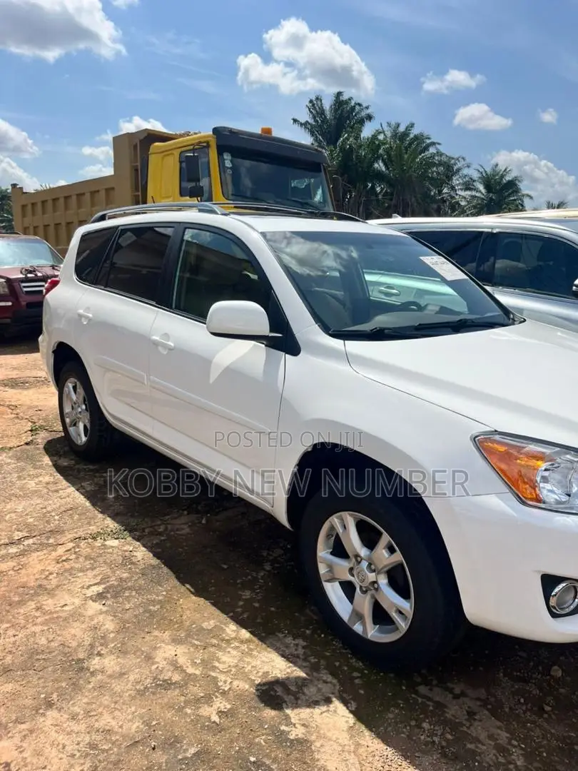 Toyota RAV4 2.5 4x4 2012 White