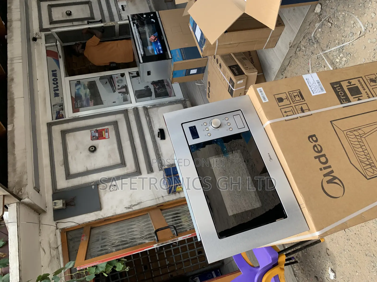 Get Accurate Midea 17 Liters Inbuilt Electric Am717bs7 Microwave