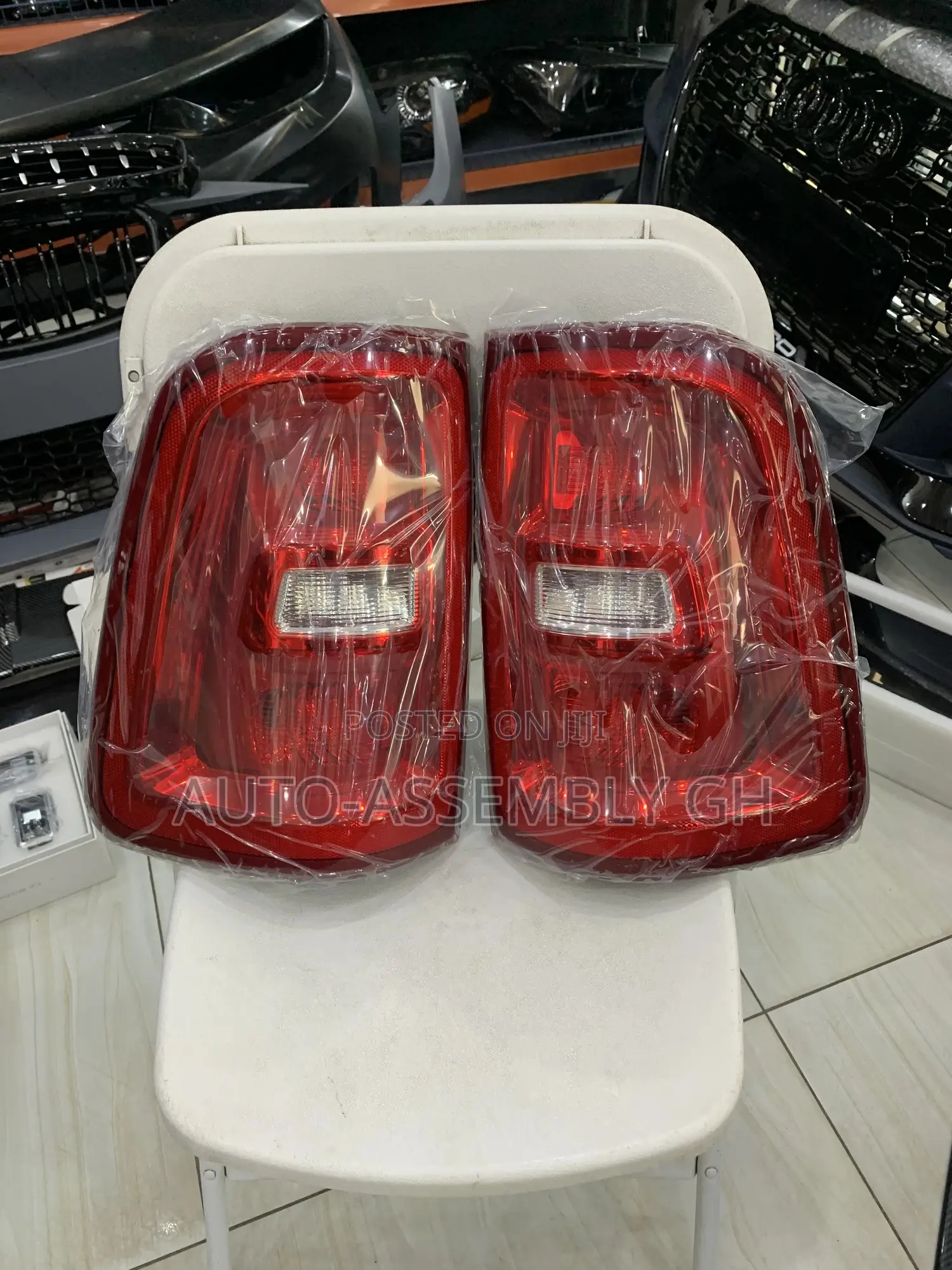 Dodge Ram 2024-2025 Tail Light Pair