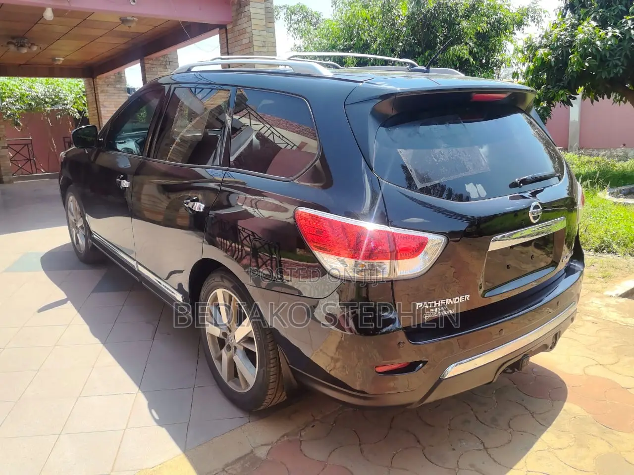 Nissan Pathfinder Platinum 4dr SUV 4WD (3.5L 6cyl CVT) 2015 Black