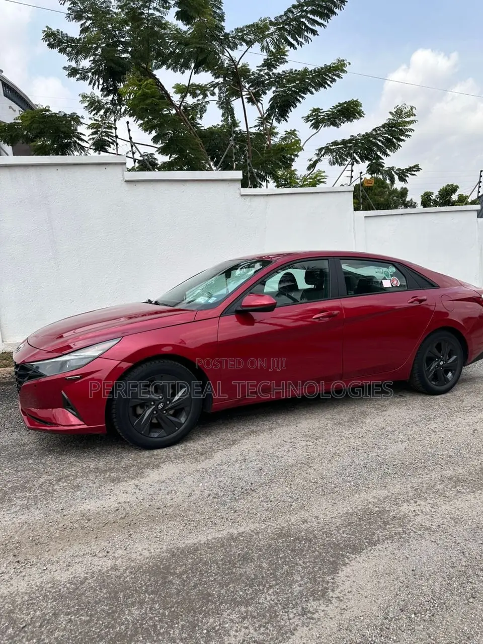 Hyundai Elantra 2021 Red