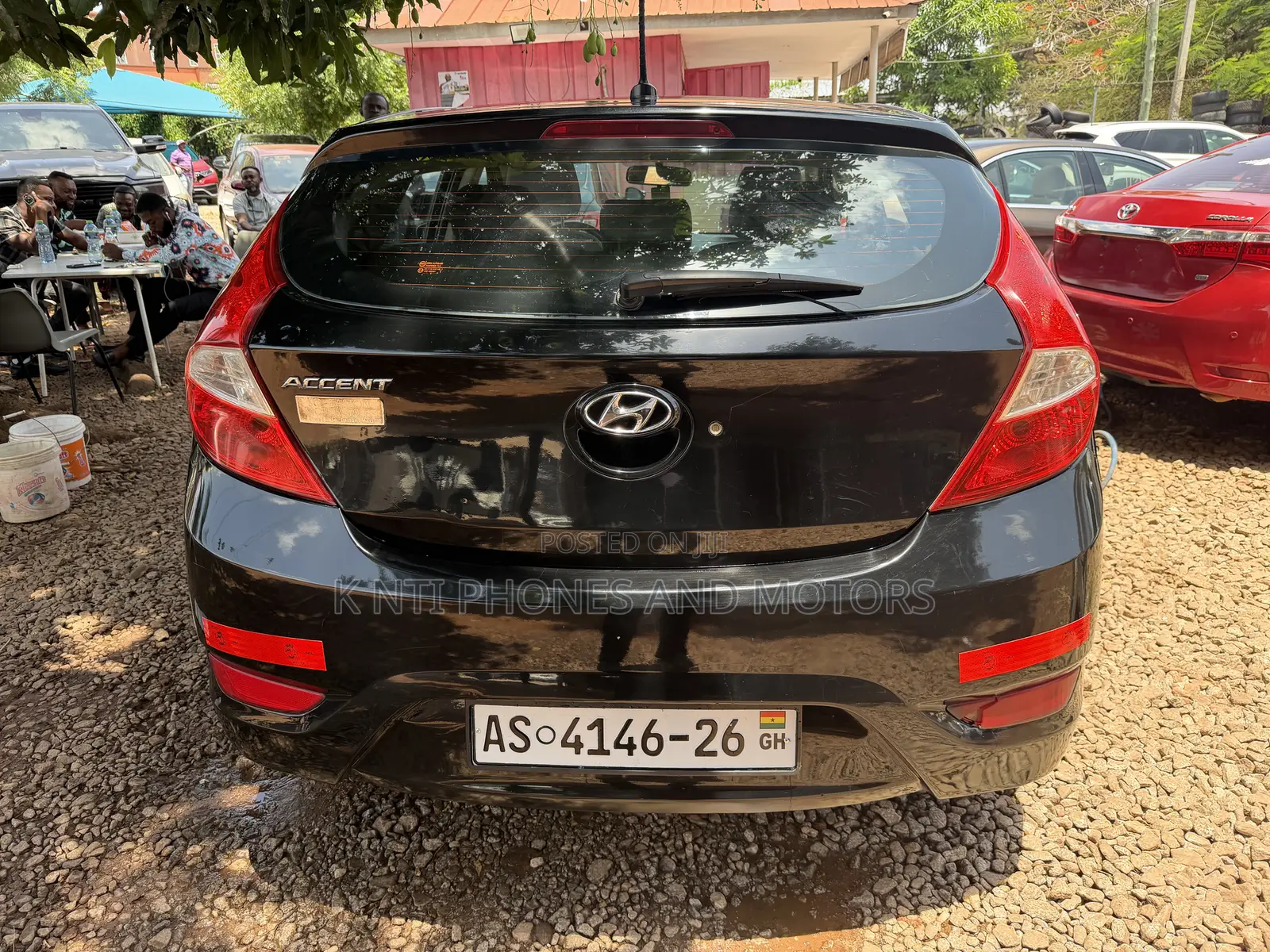 Hyundai Accent GS 4dr Hatchback (1.6L 4cyl 6A) 2014 White