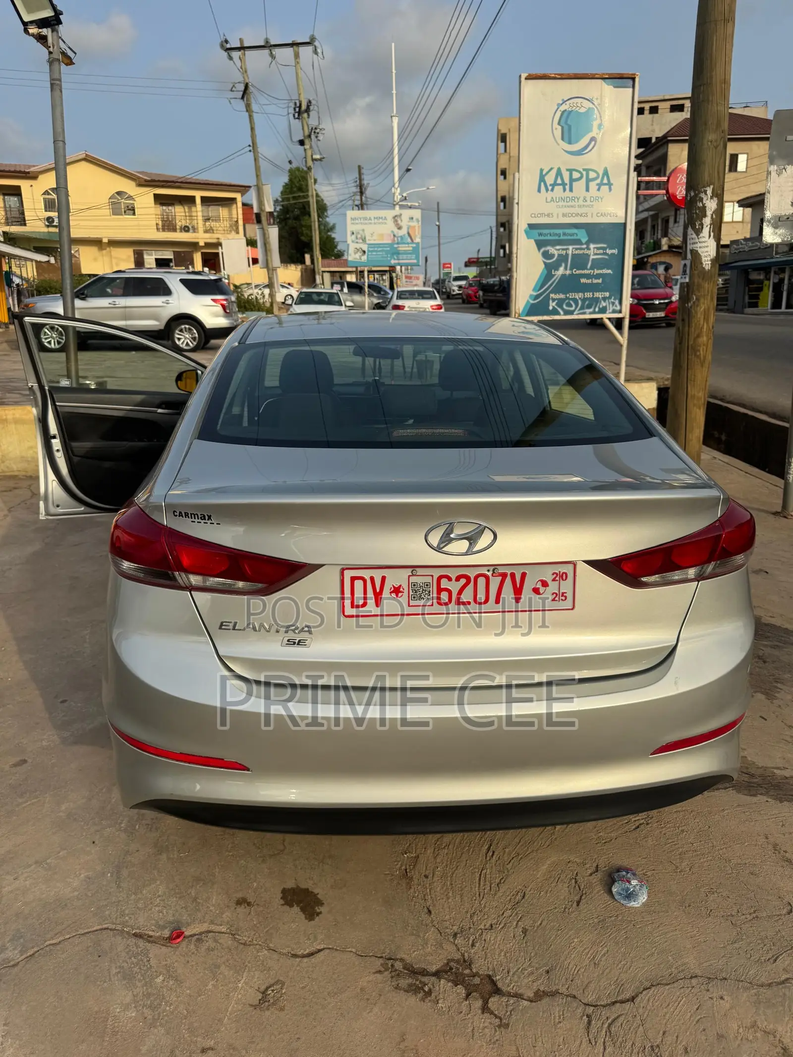 Hyundai Elantra 2018 Silver