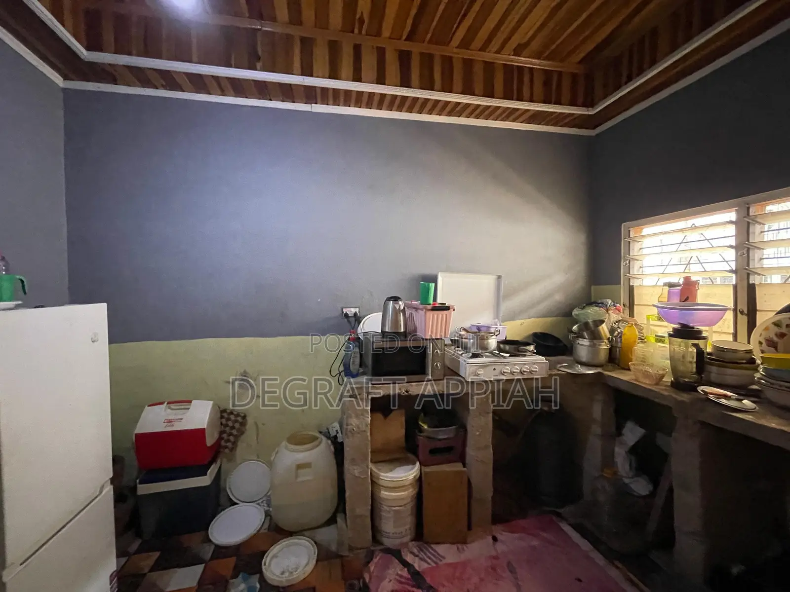 3bdrm House in Kronum Adonko Area, Kumasi Metropolitan for sale