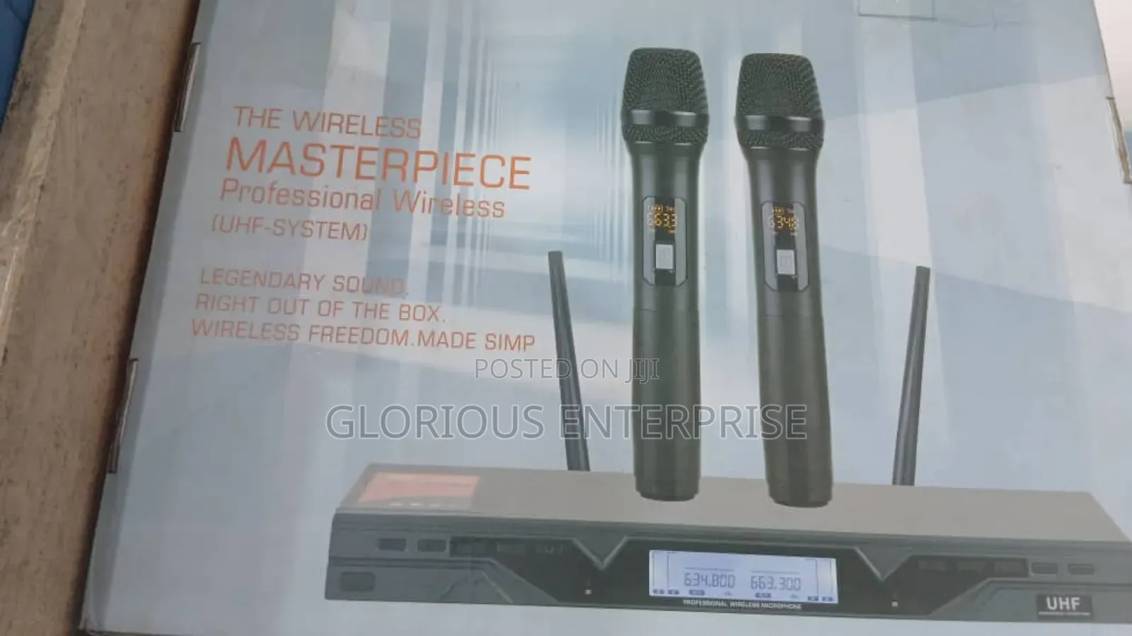 Microphone With Receiver
