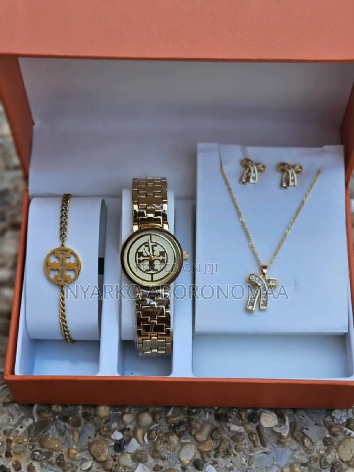 Classy Ladies Watch and Bracelet Jewelry Set