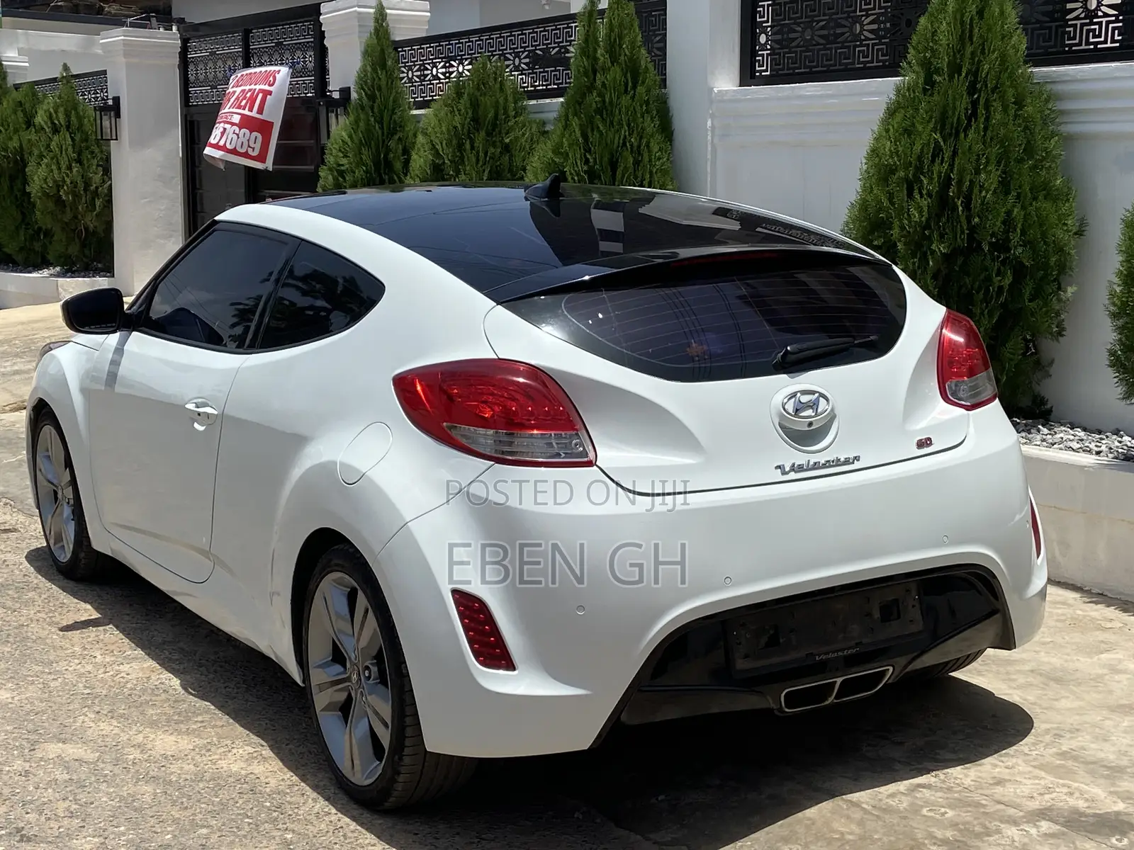 Hyundai Veloster Automatic 2012 White