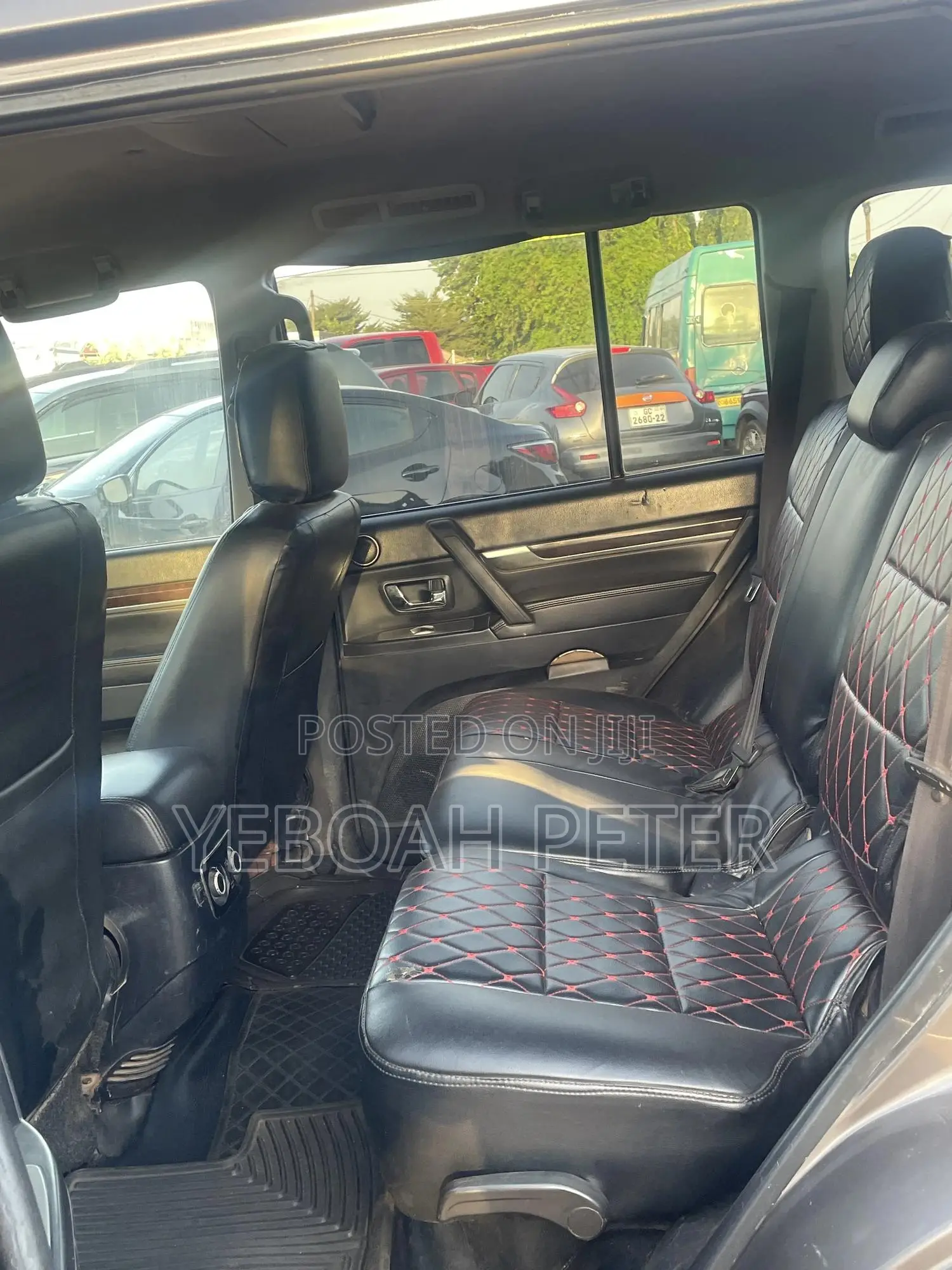 Mitsubishi Pajero 2010 Gray