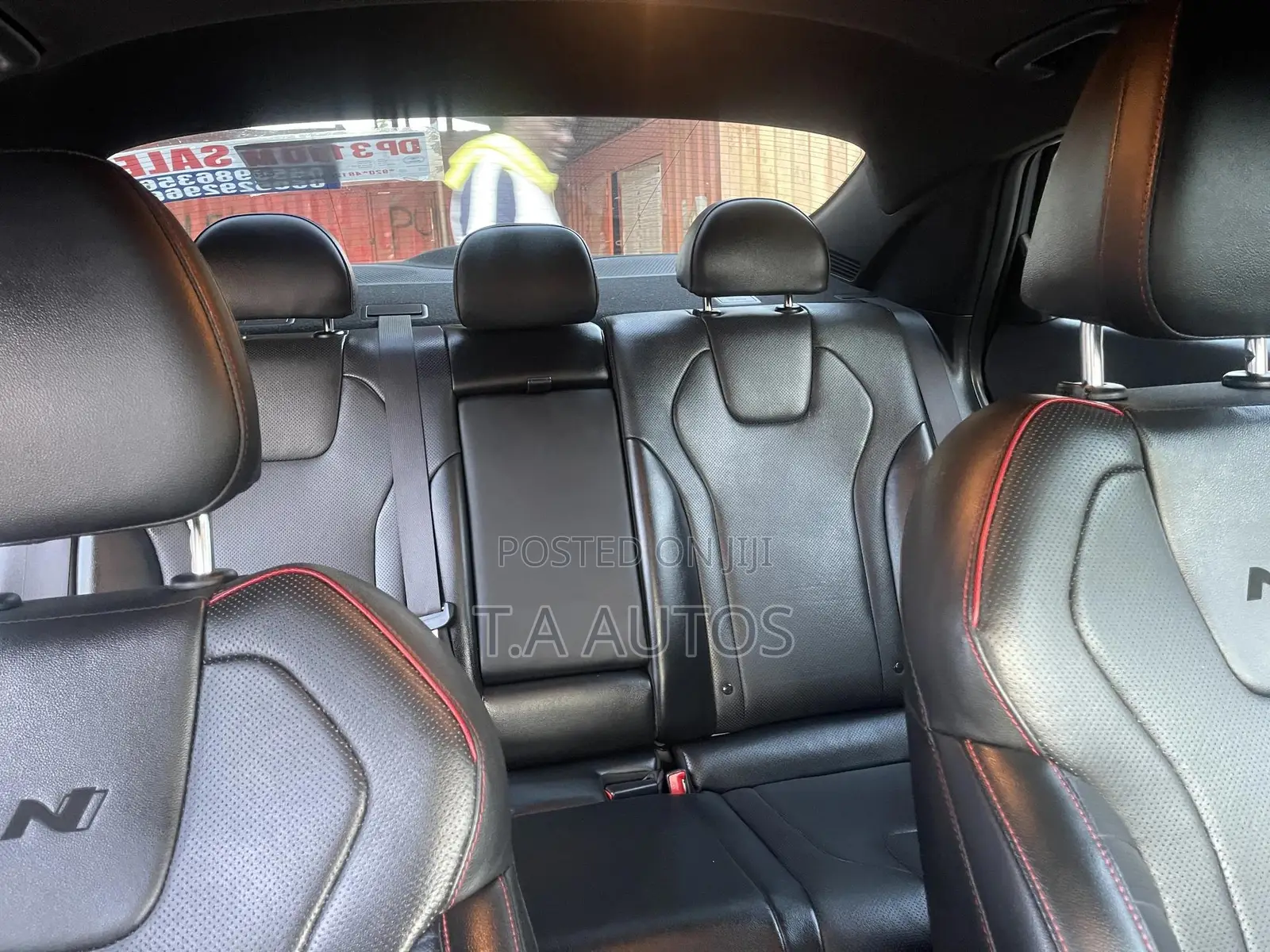 Hyundai Elantra Limited 2023 Silver