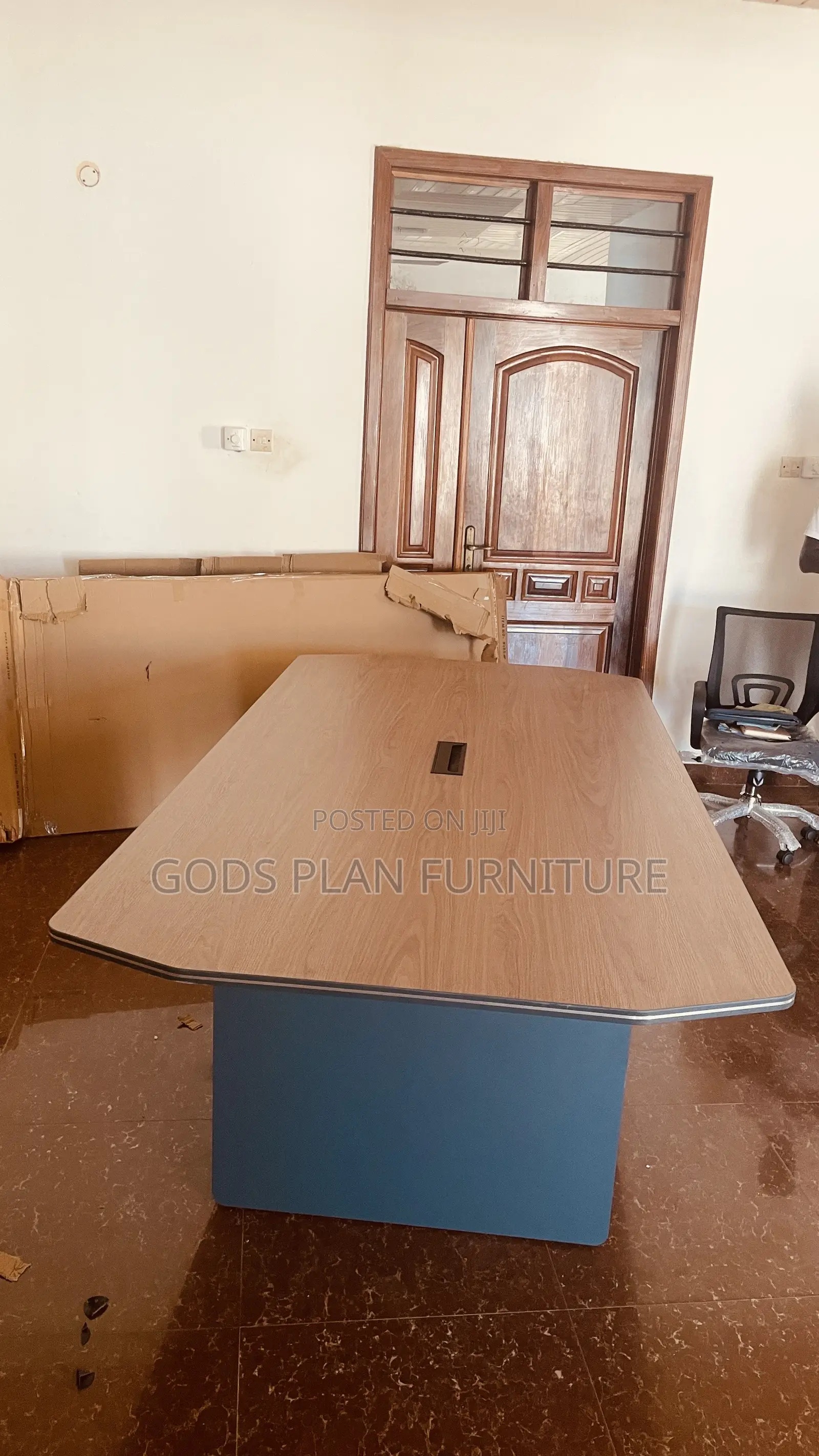 Conference Table (8-10)