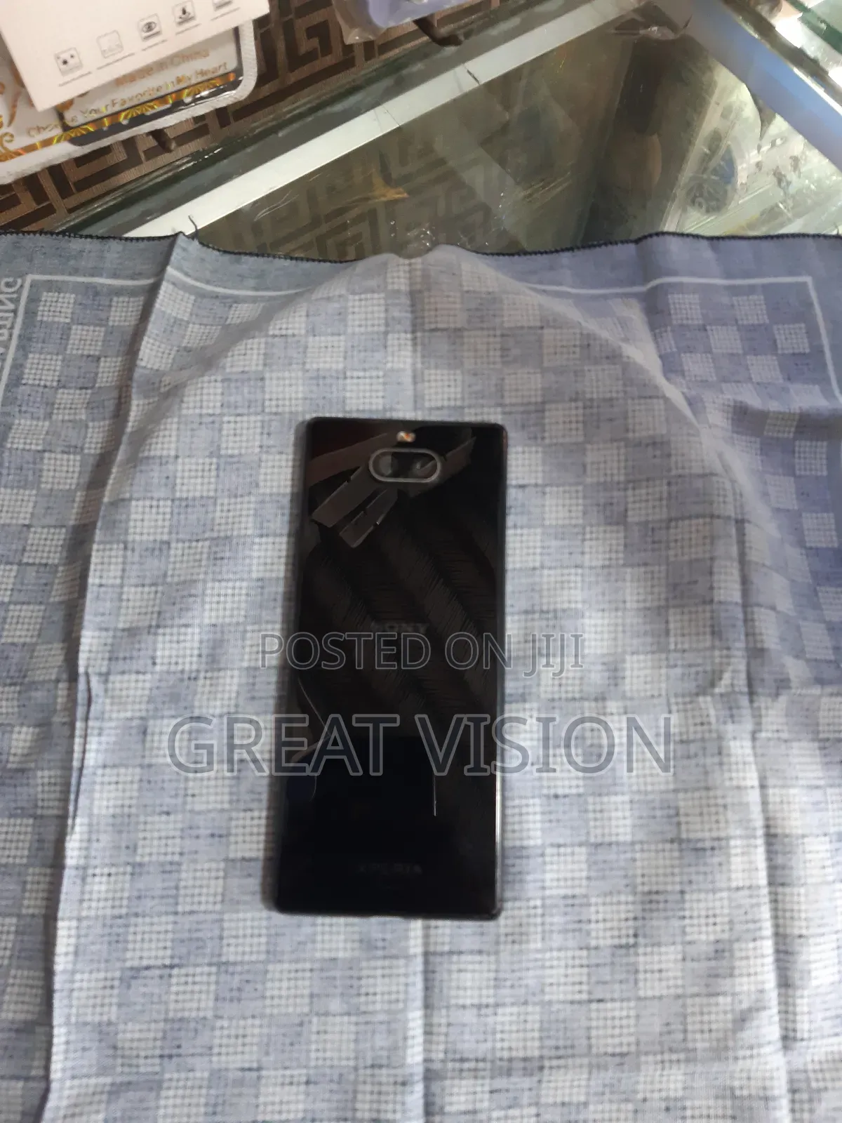 Sony Xperia 8 SOV42 64 GB Black