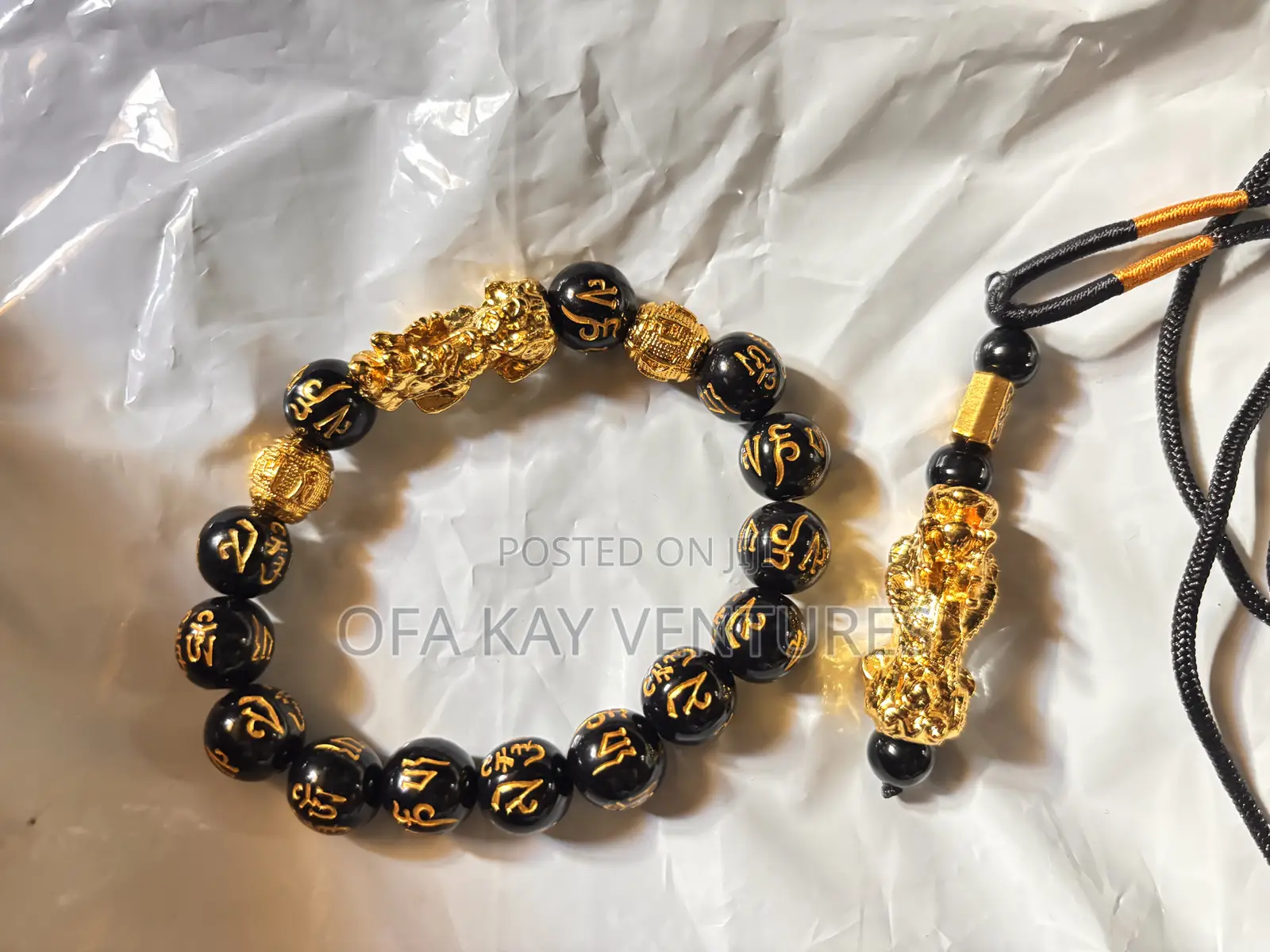Feng Shui Wealth Bracket With Necklace