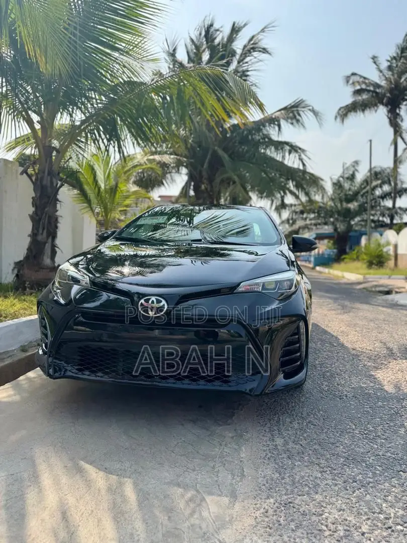 Toyota Corolla XSE (1.8L 4cyl 2A) 2018