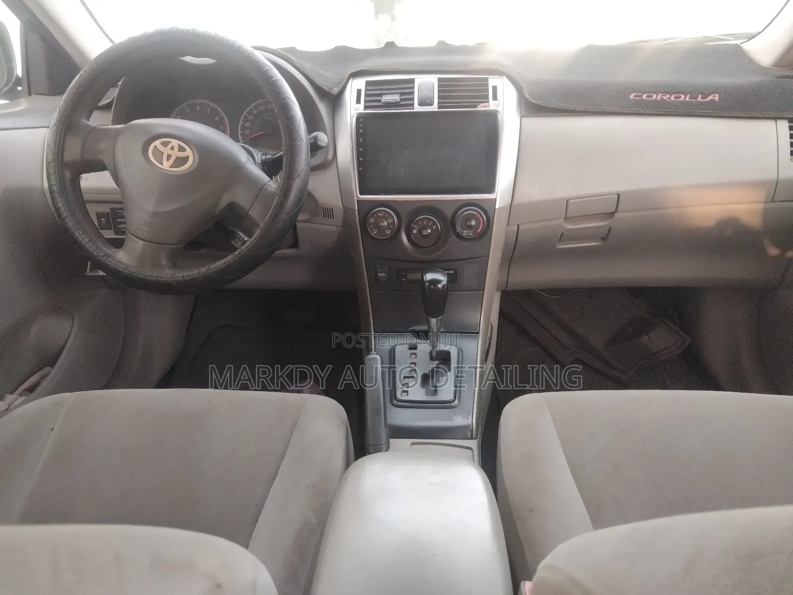 Toyota Corolla 2010 Brown