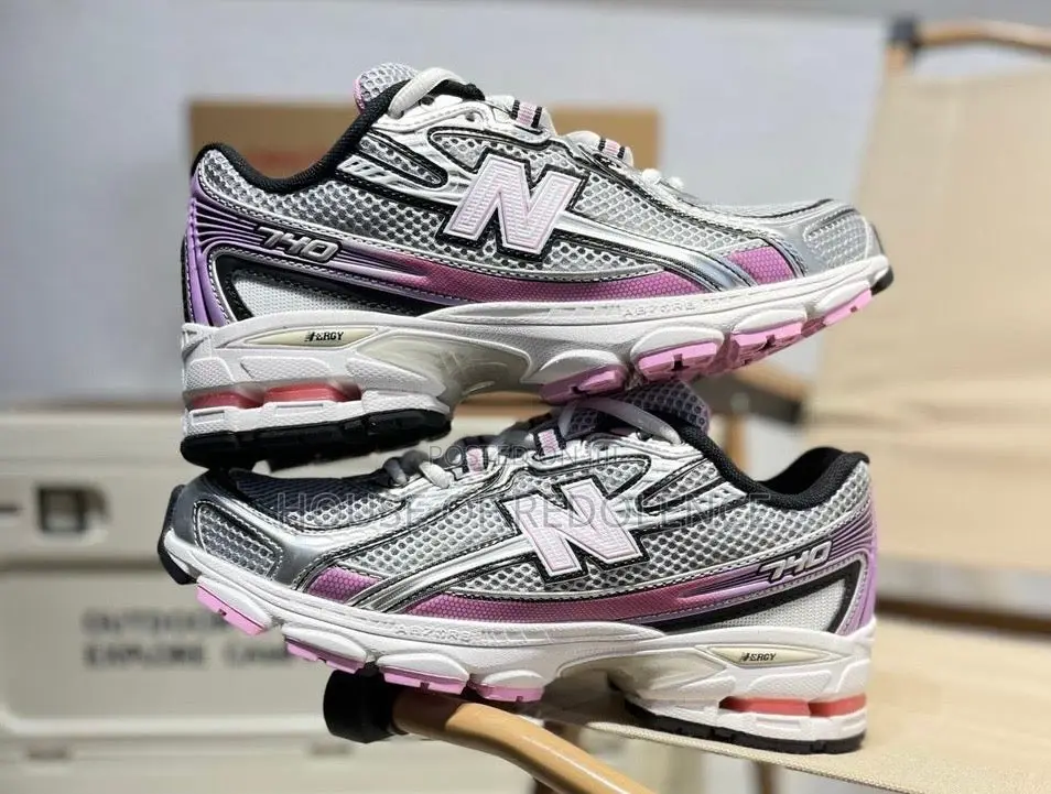 New Balance 740 Rose Pink Sneakers
