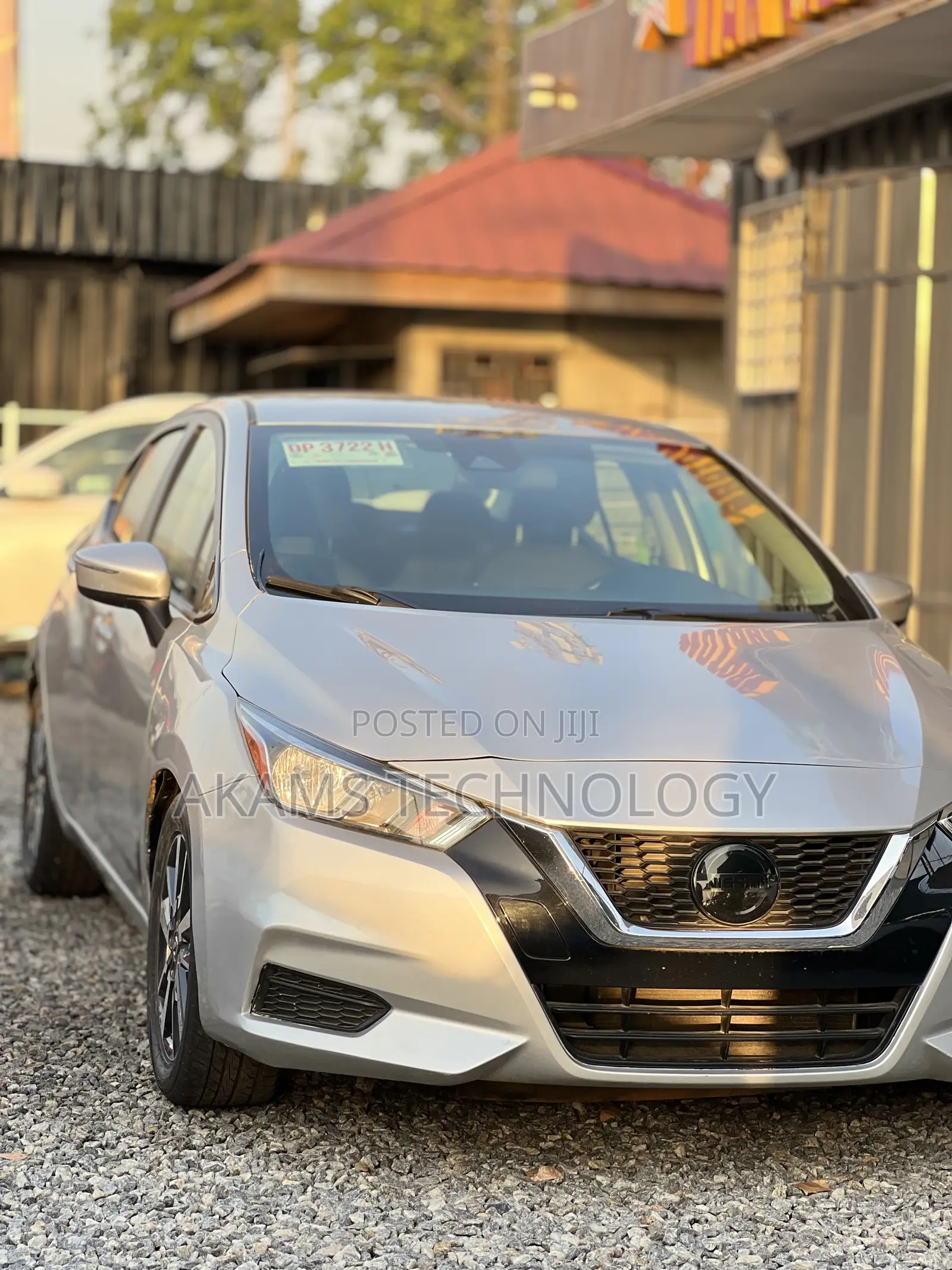 Nissan Versa 1.6 SV 2020 Silver