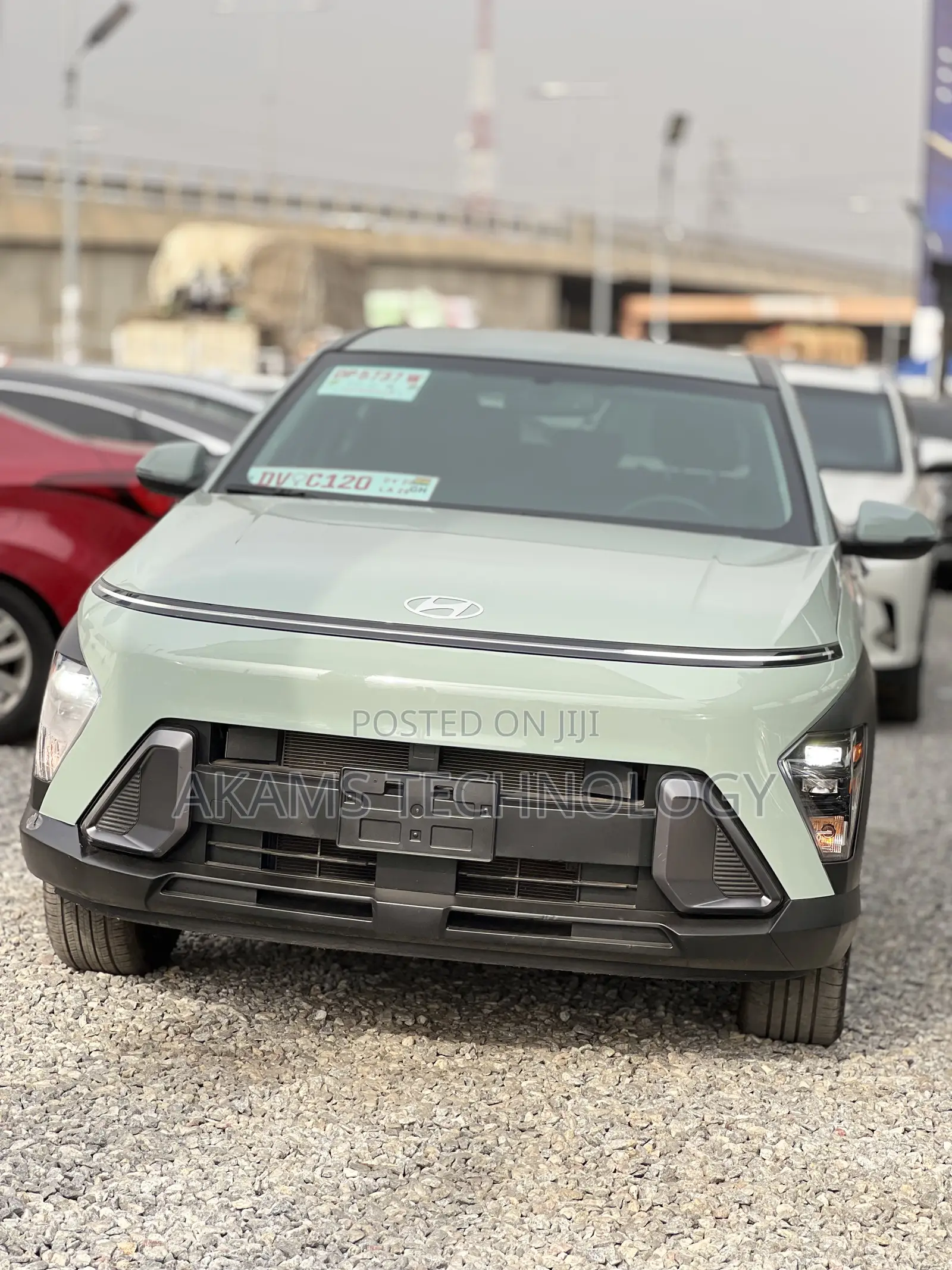 Hyundai Kona SE 2024 Green