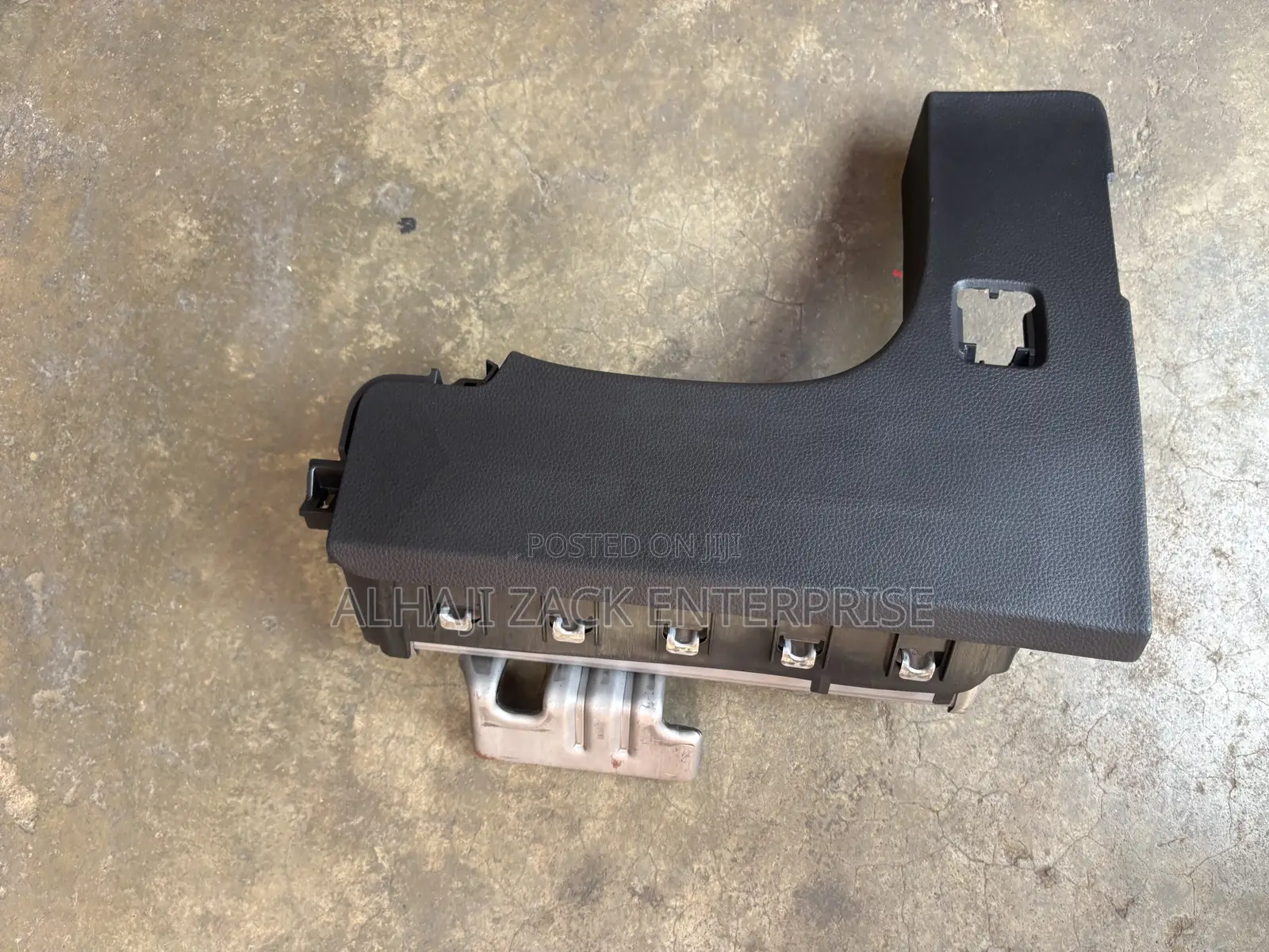 Honda CRV 2024 Knee Airbag