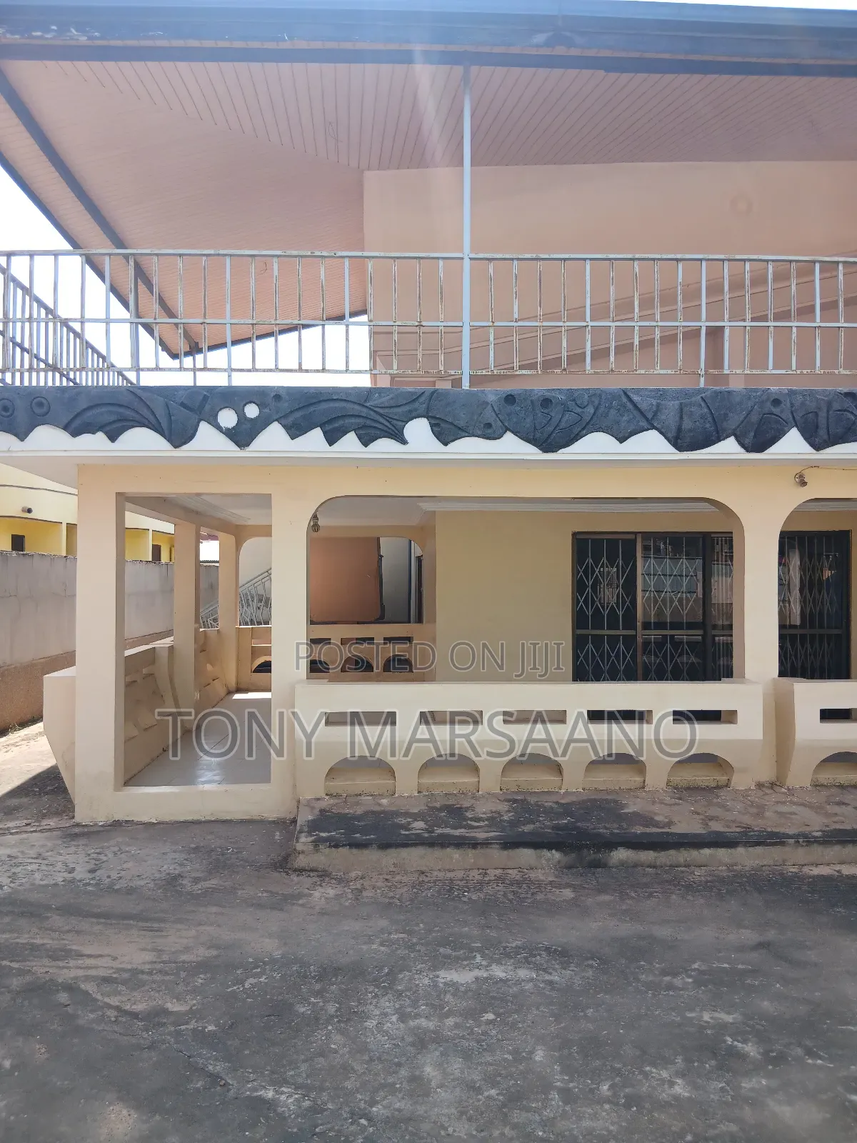 5bdrm House in Haatso, Asore Junction for rent