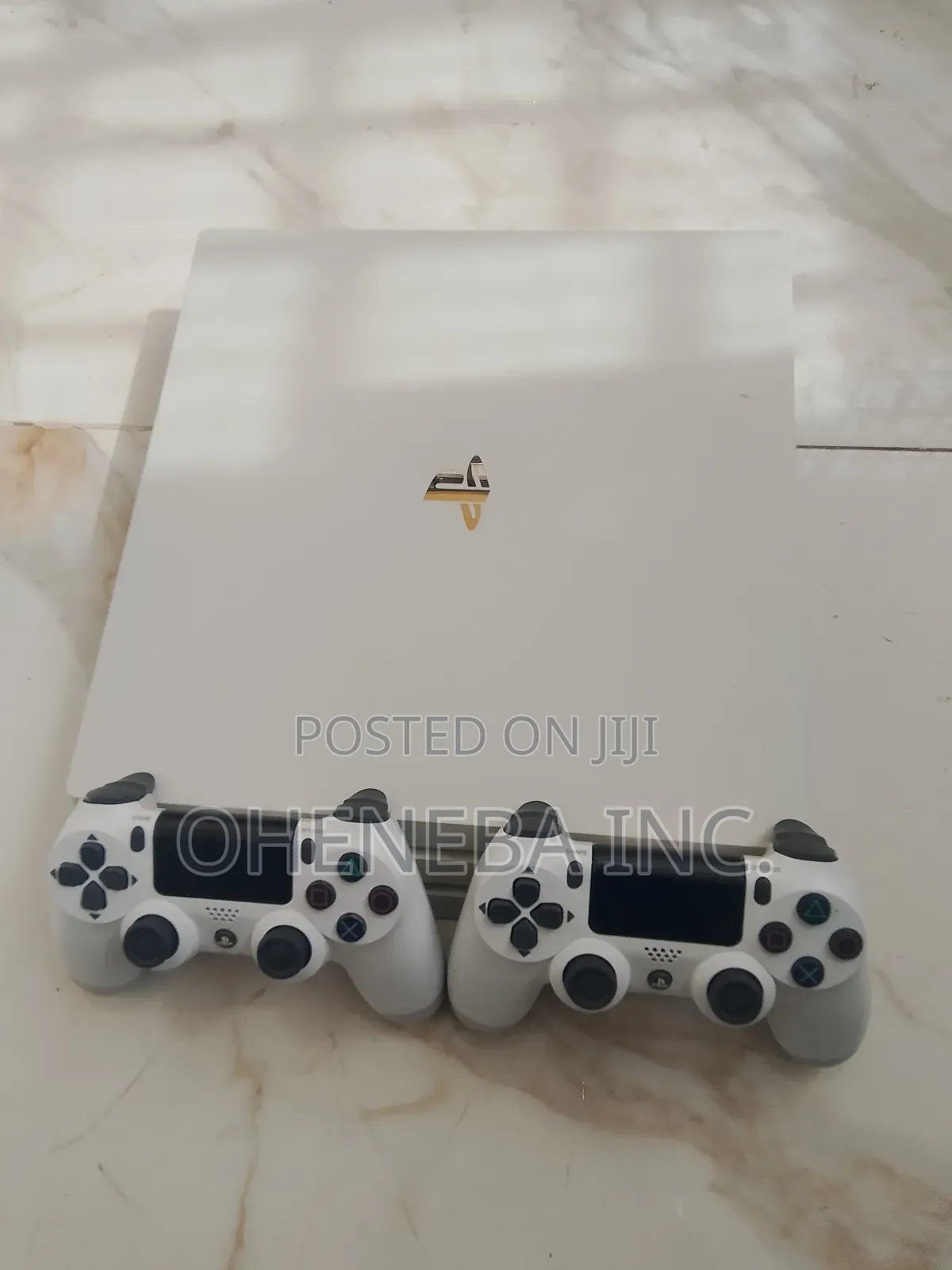 Ps4 Pro With 15 Games Installed + 2 Controllers