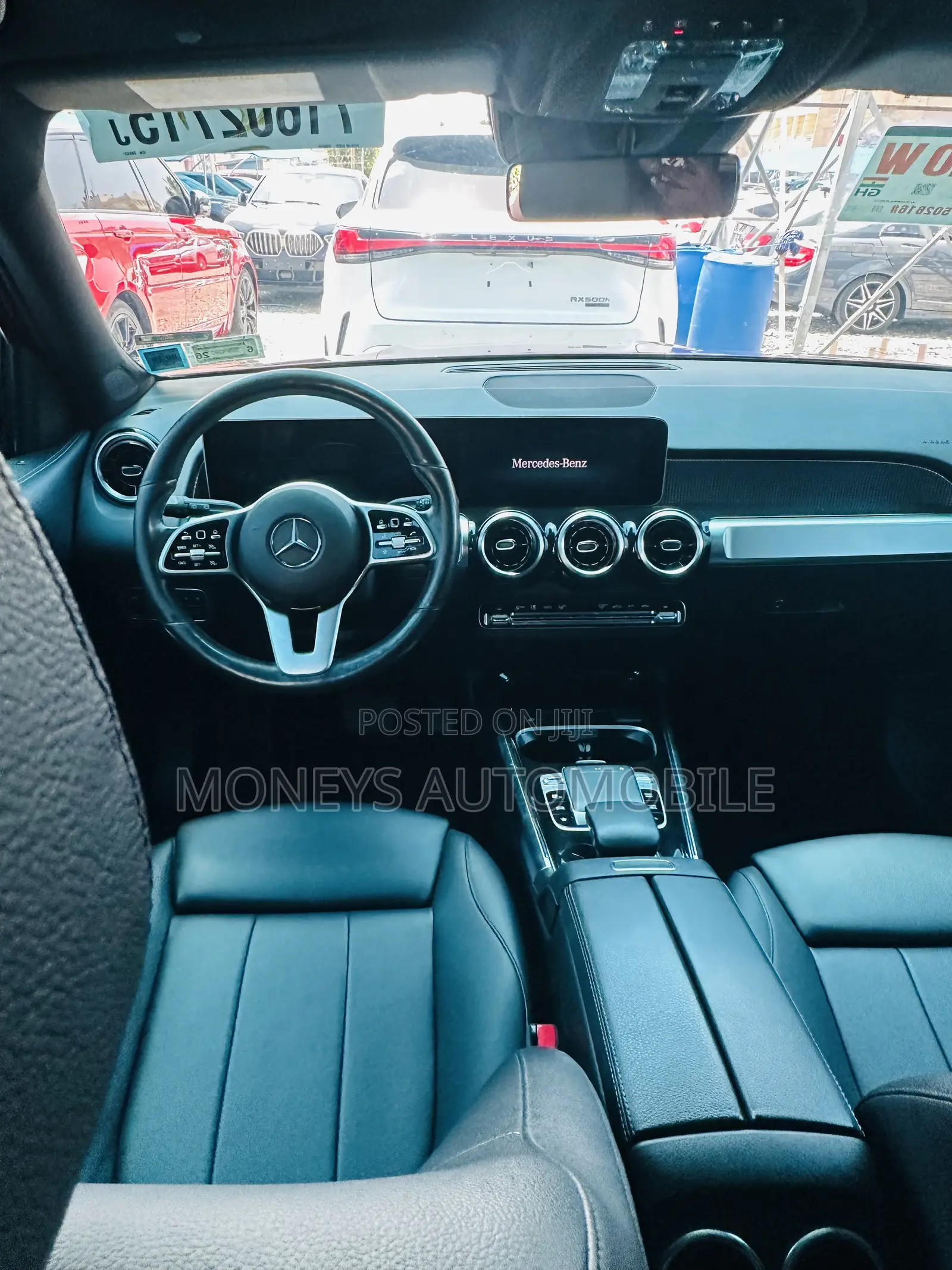 Mercedes-Benz GLB-Class 2022 Red