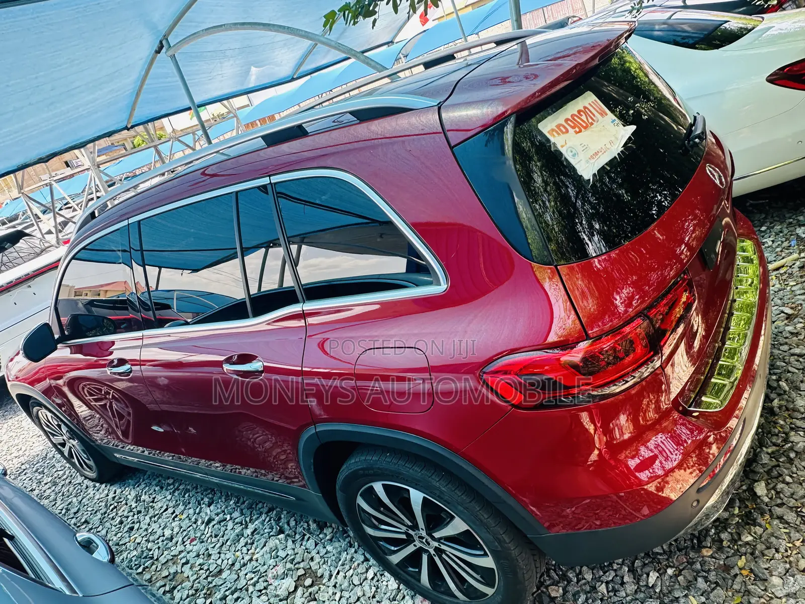 Mercedes-Benz GLB-Class 2022 Red