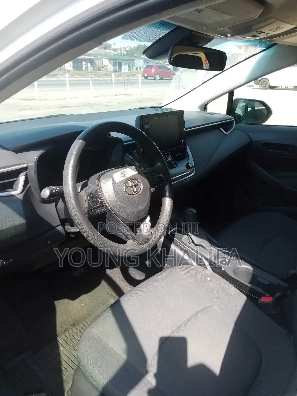Toyota Corolla 2022 White