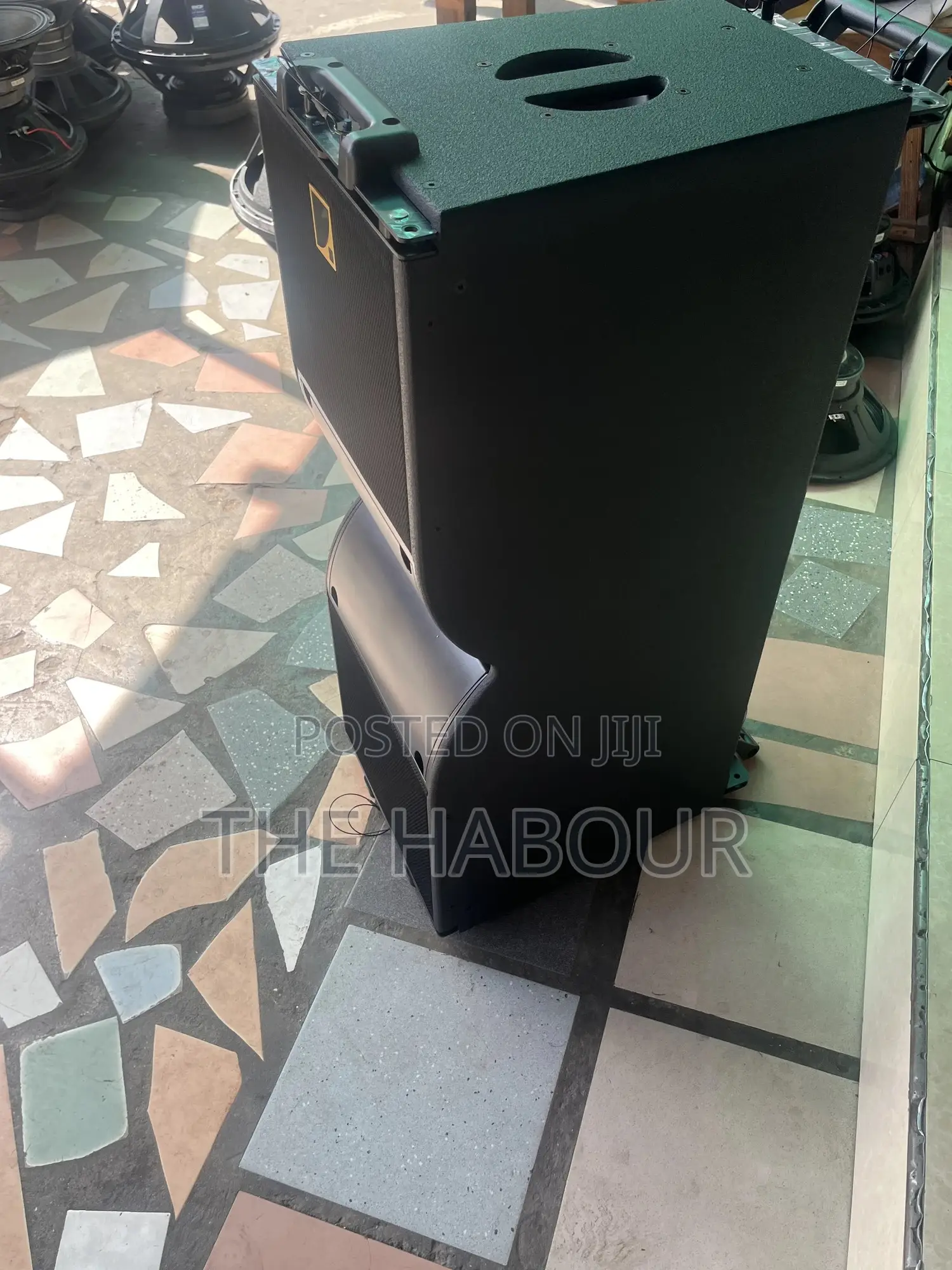 Kara 12-Inches Line Array Speaker (Pair)