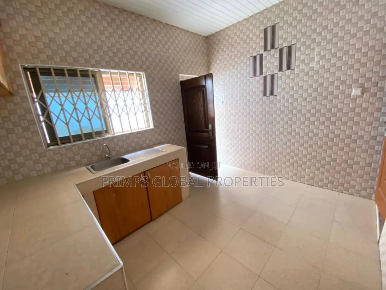 2bdrm House in Pokuase for sale