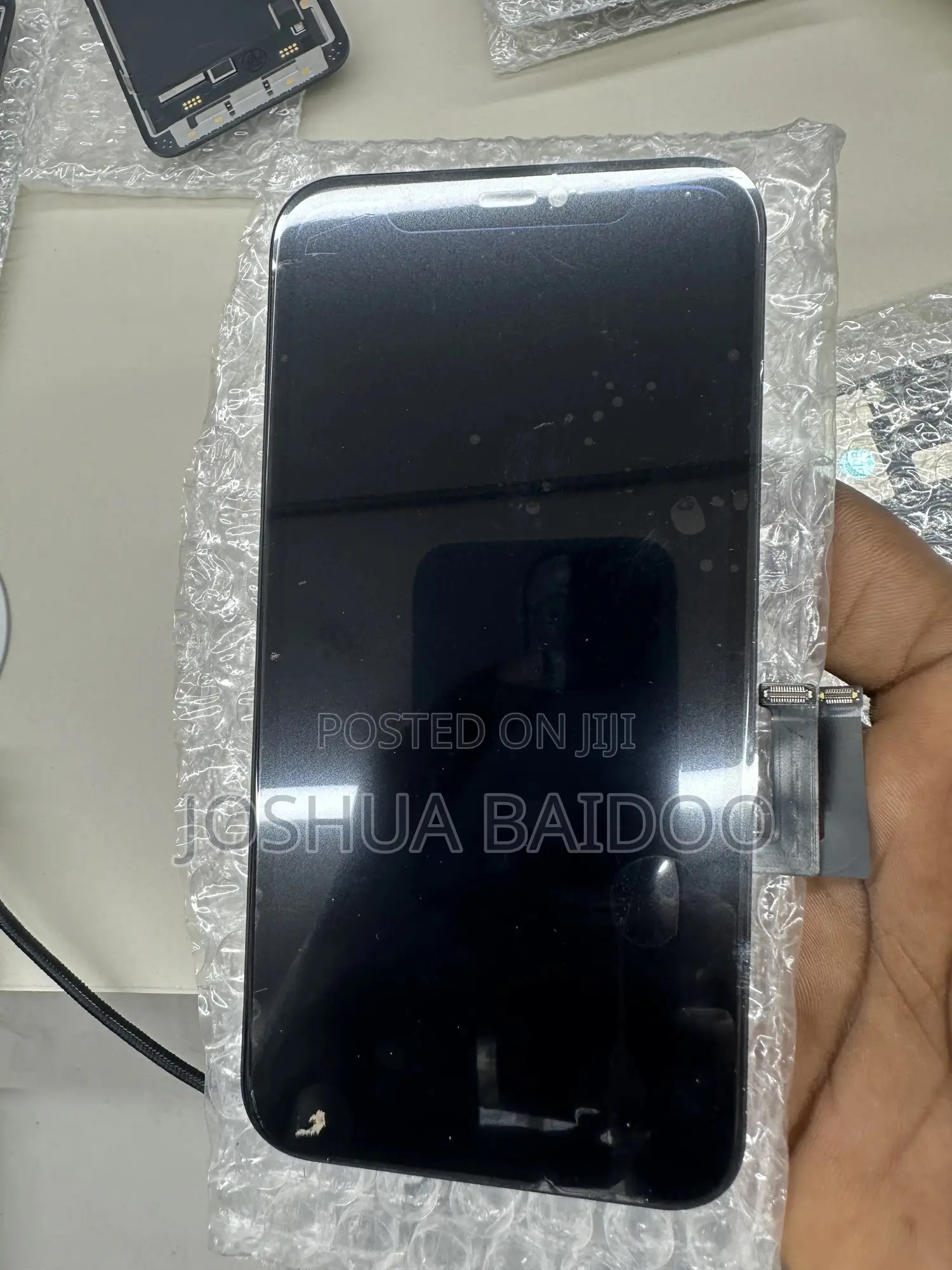iPhones Screens