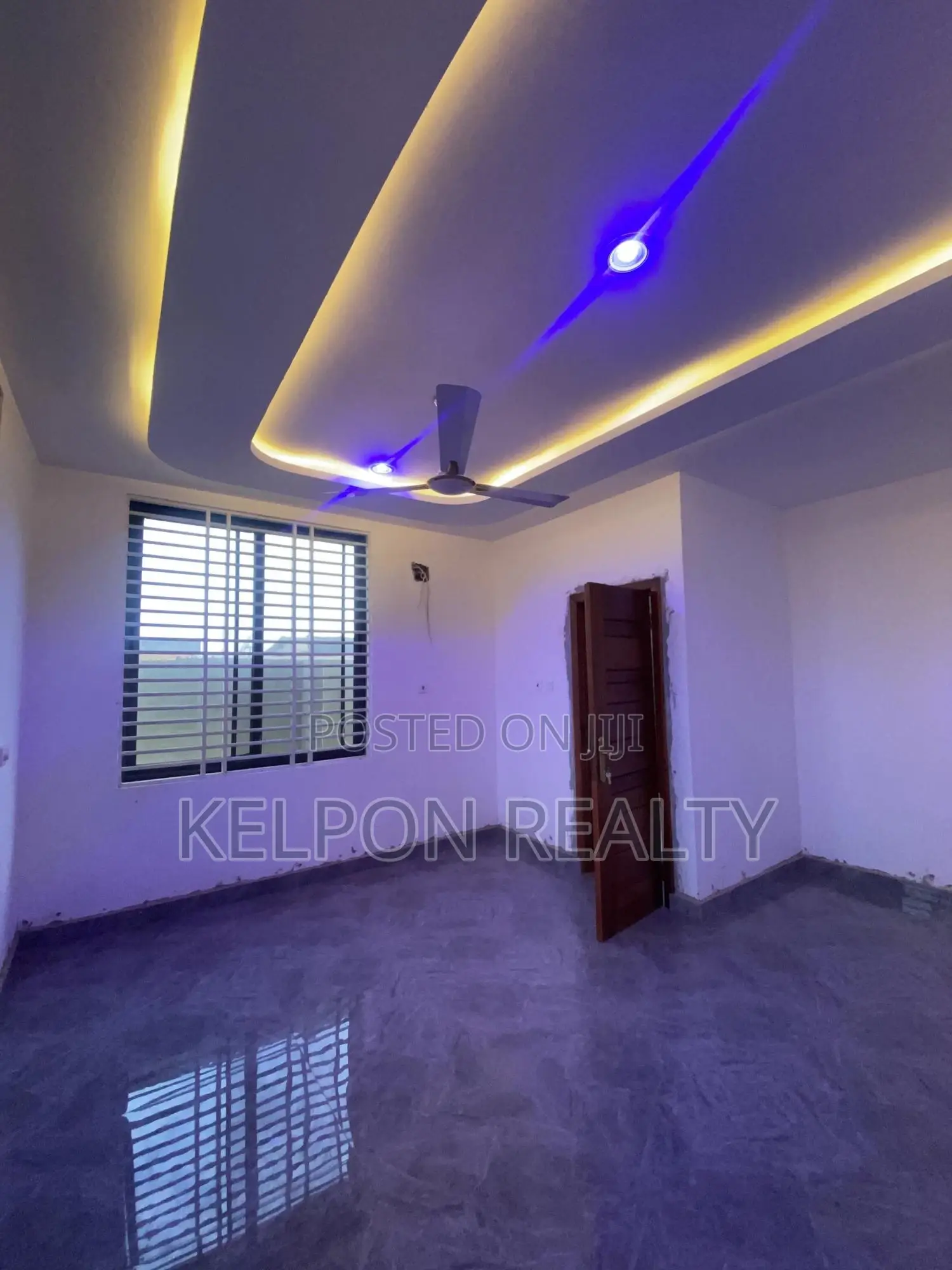 3bdrm Apartment in Dansoman, Afoko Foto for rent