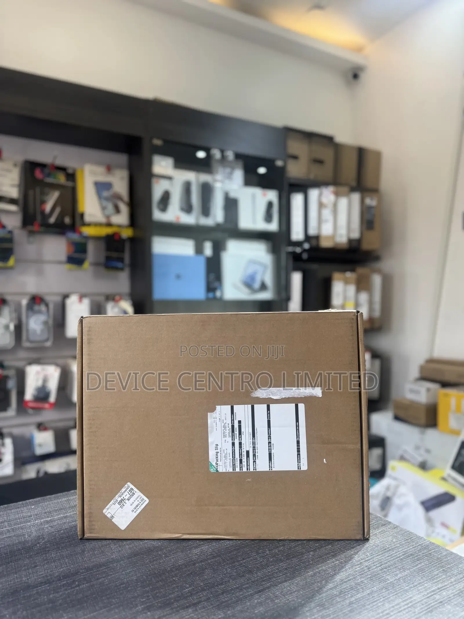 New Laptop Dell 16GB AMD Ryzen 7 SSD 1T