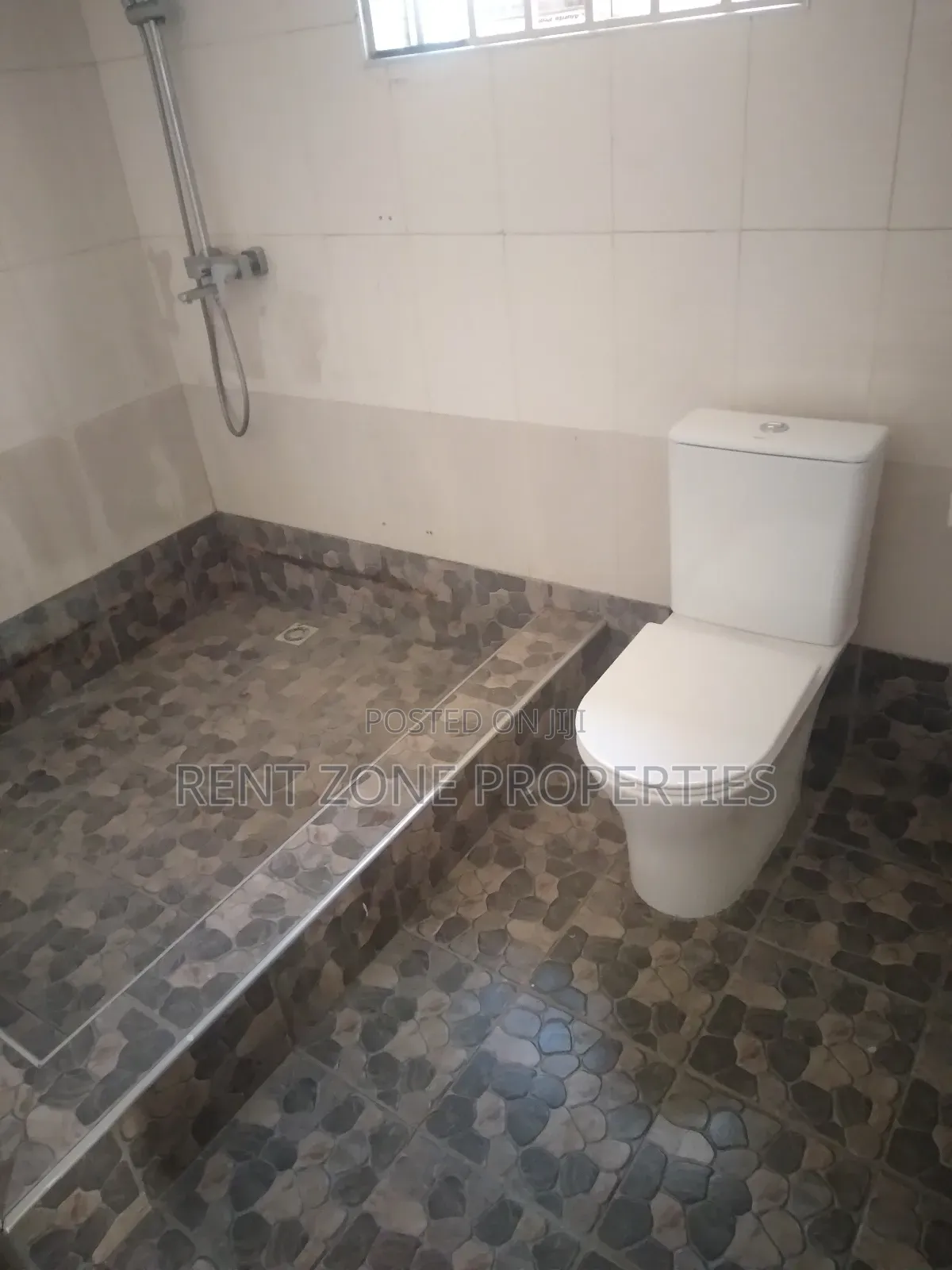 Mini Flat in Achimota for rent