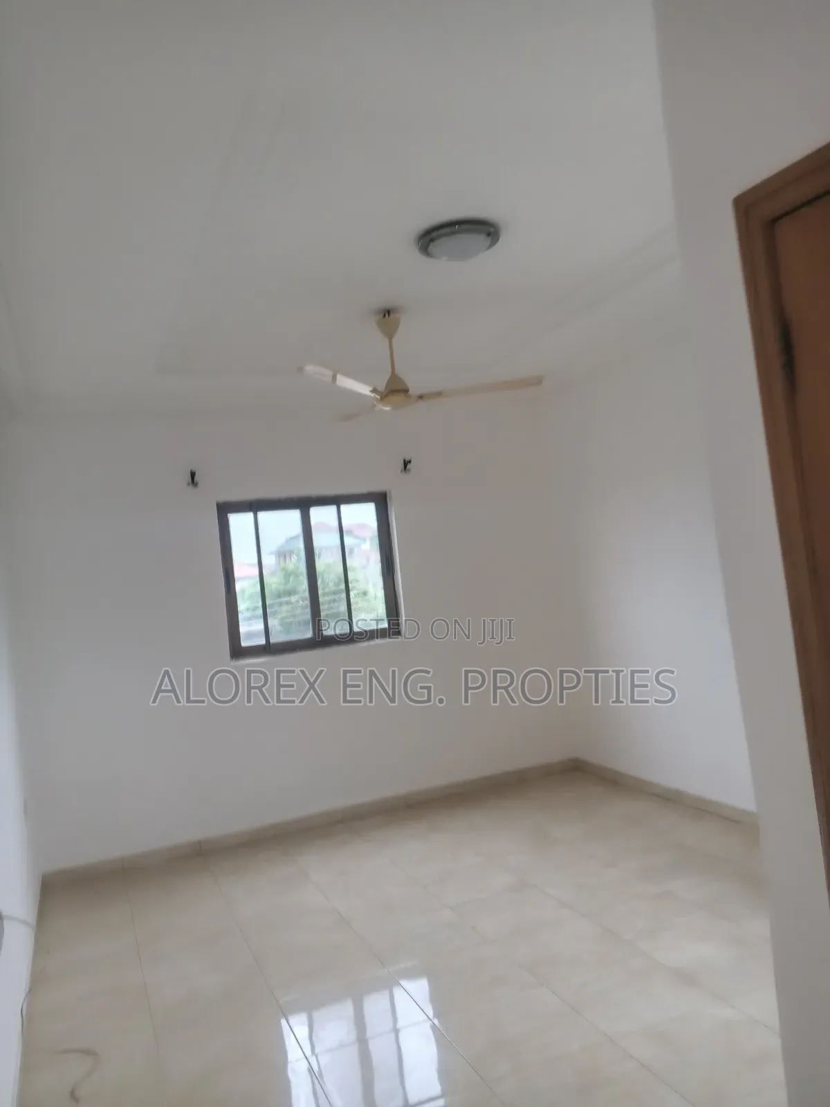 1bdrm Apartment in Foster Home, Frafraha for rent