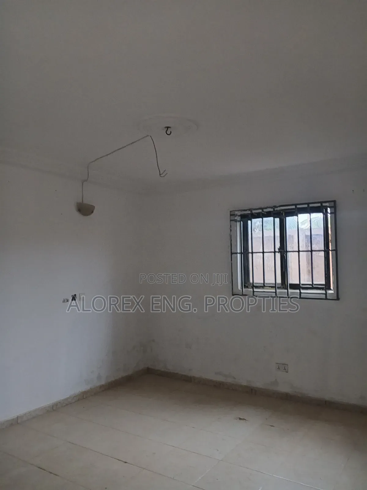 3bdrm Apartment in Foster Home, Frafraha for rent