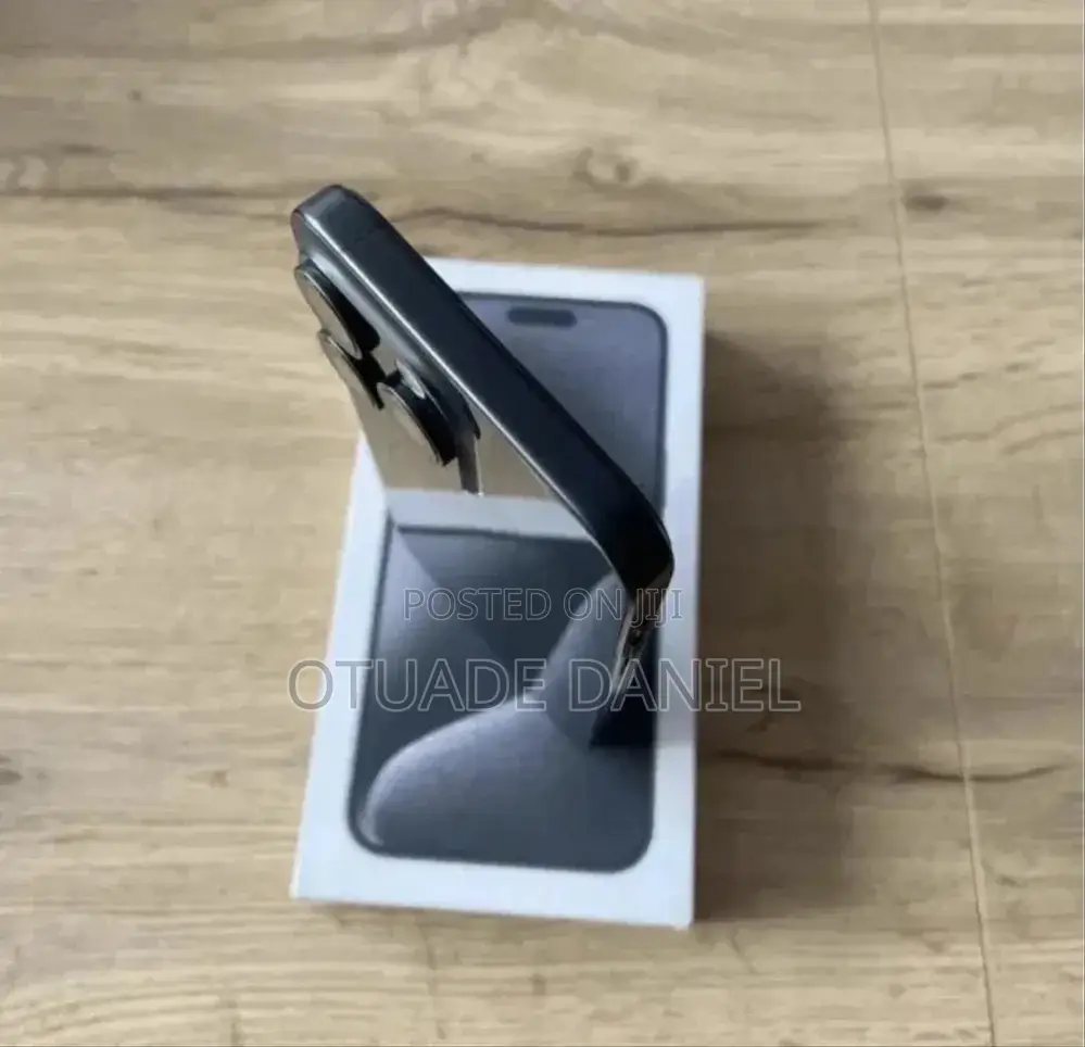 Apple iPhone 15 Pro Max 256 GB Gray