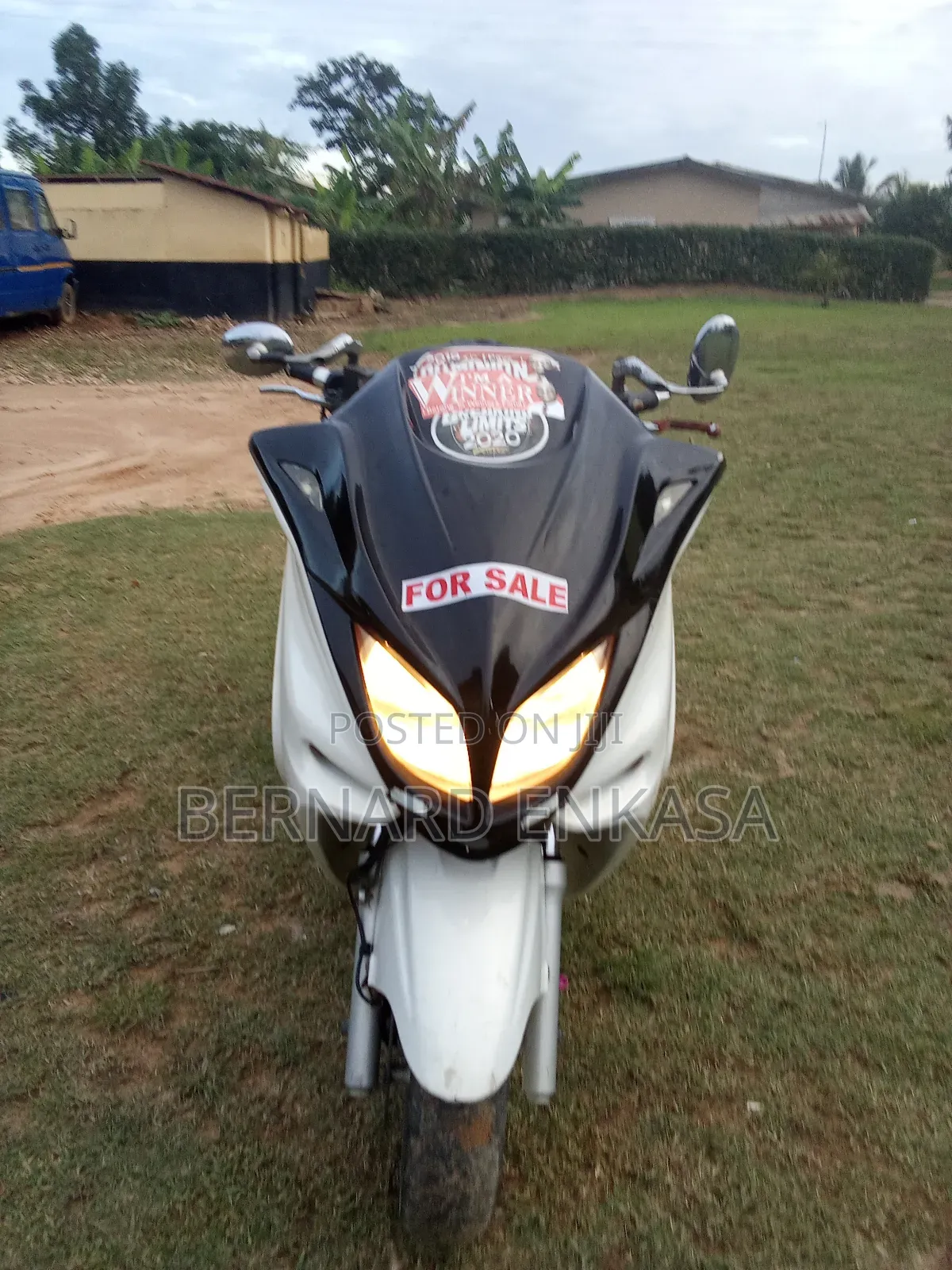 Yamaha Majesty 2017 White