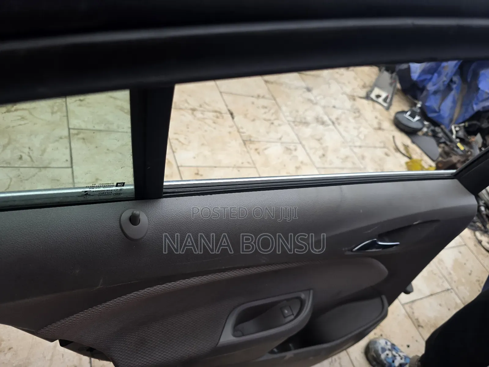 2019 Chevrolet Cruze Passenger Behind Driver Door