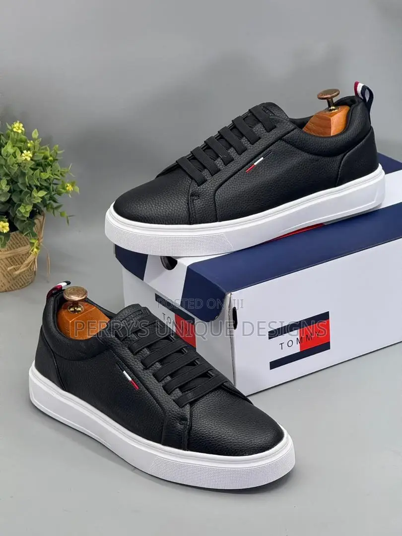 Urban Classic Leather Sneakers -Black
