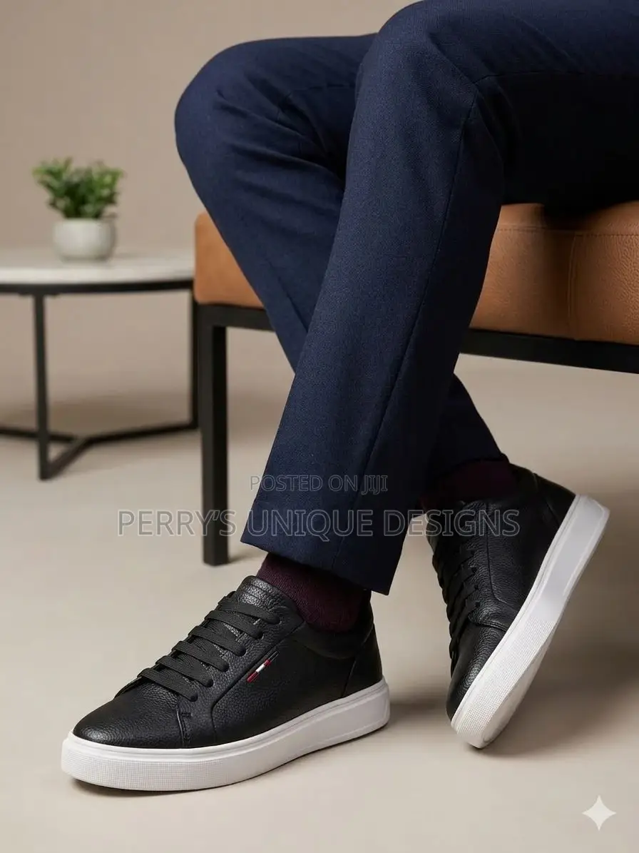 Urban Classic Leather Sneakers -Black