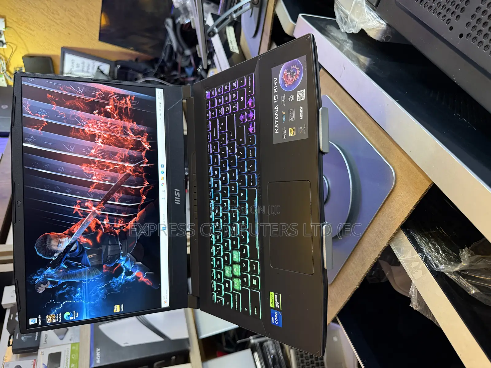 Laptop MSI Katana 15 24GB Intel Core i7 SSD 1T