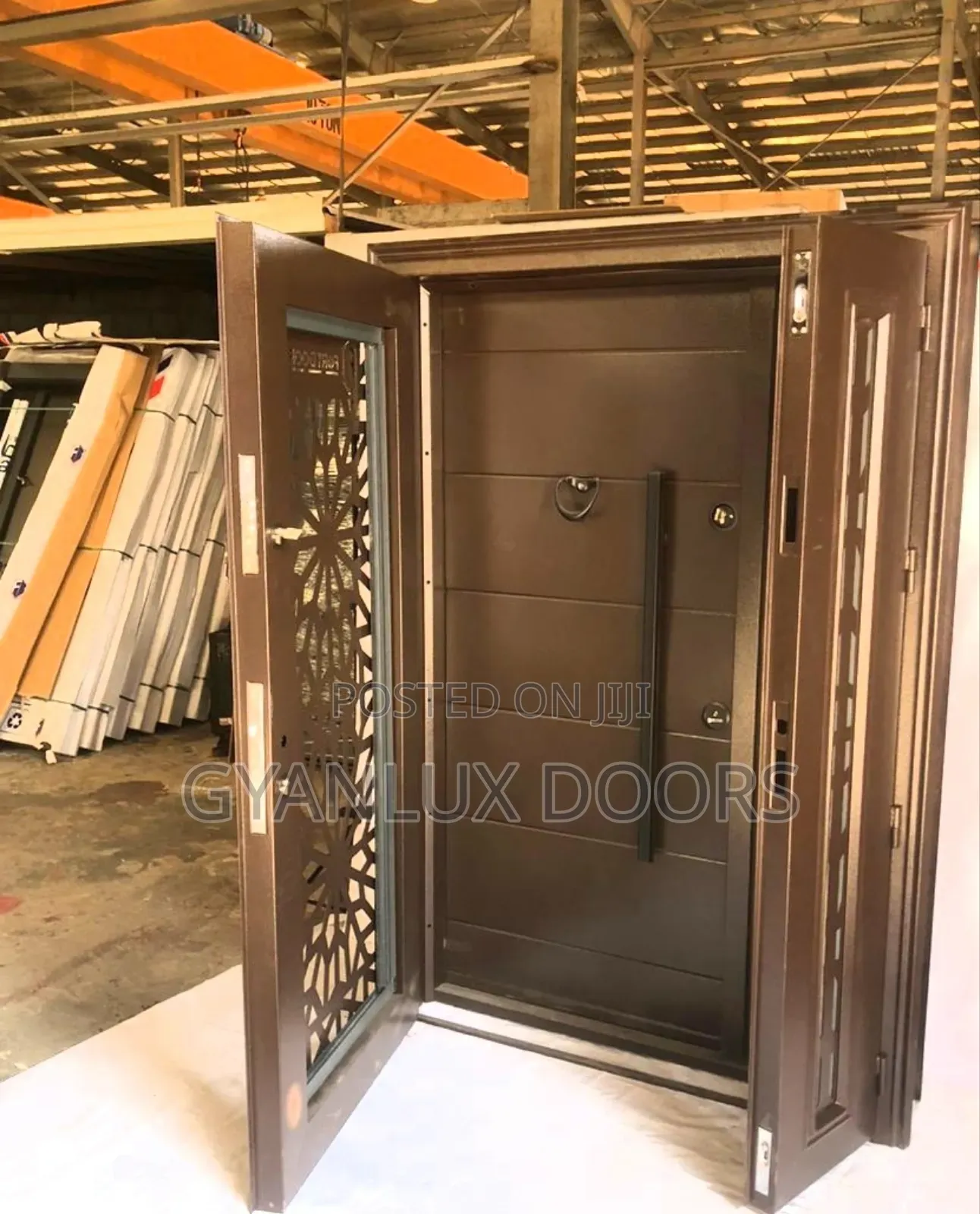 Brown Door in Doors Heavy [5ft]