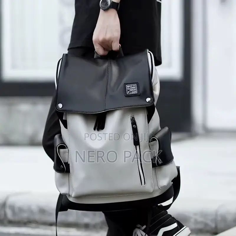 Mochila Leather Waterproof Backpack