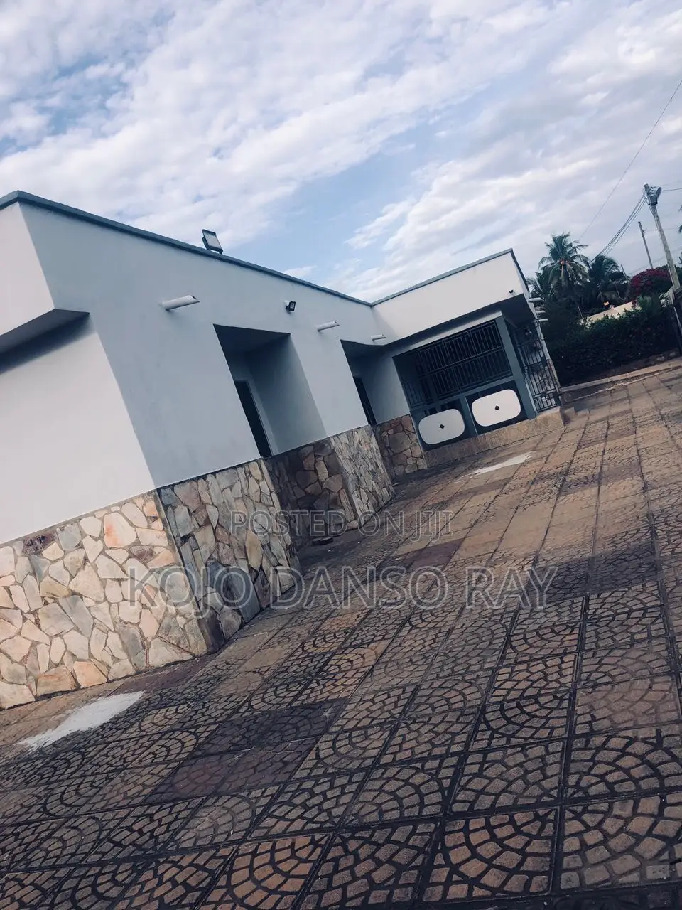 3bdrm Apartment in Pandak Agency, Achimota for rent