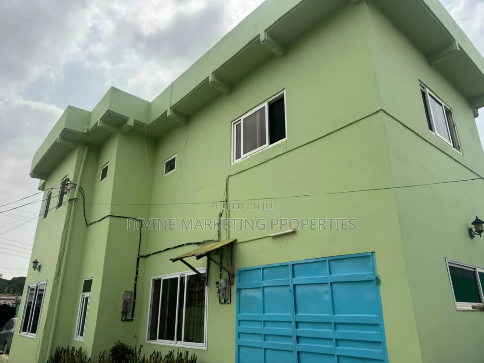 11bdrm House in Dansoman, Beacham for sale
